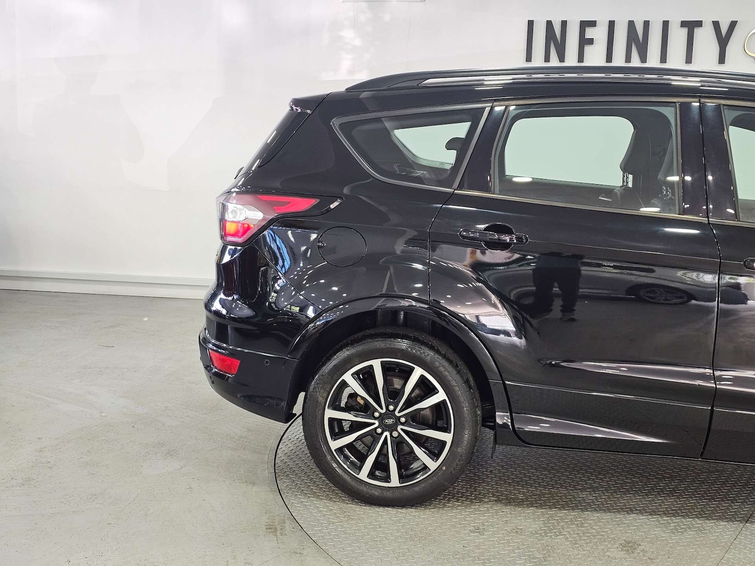 Used Ford Kuga 2018 for sale - 76972328: Photo 38