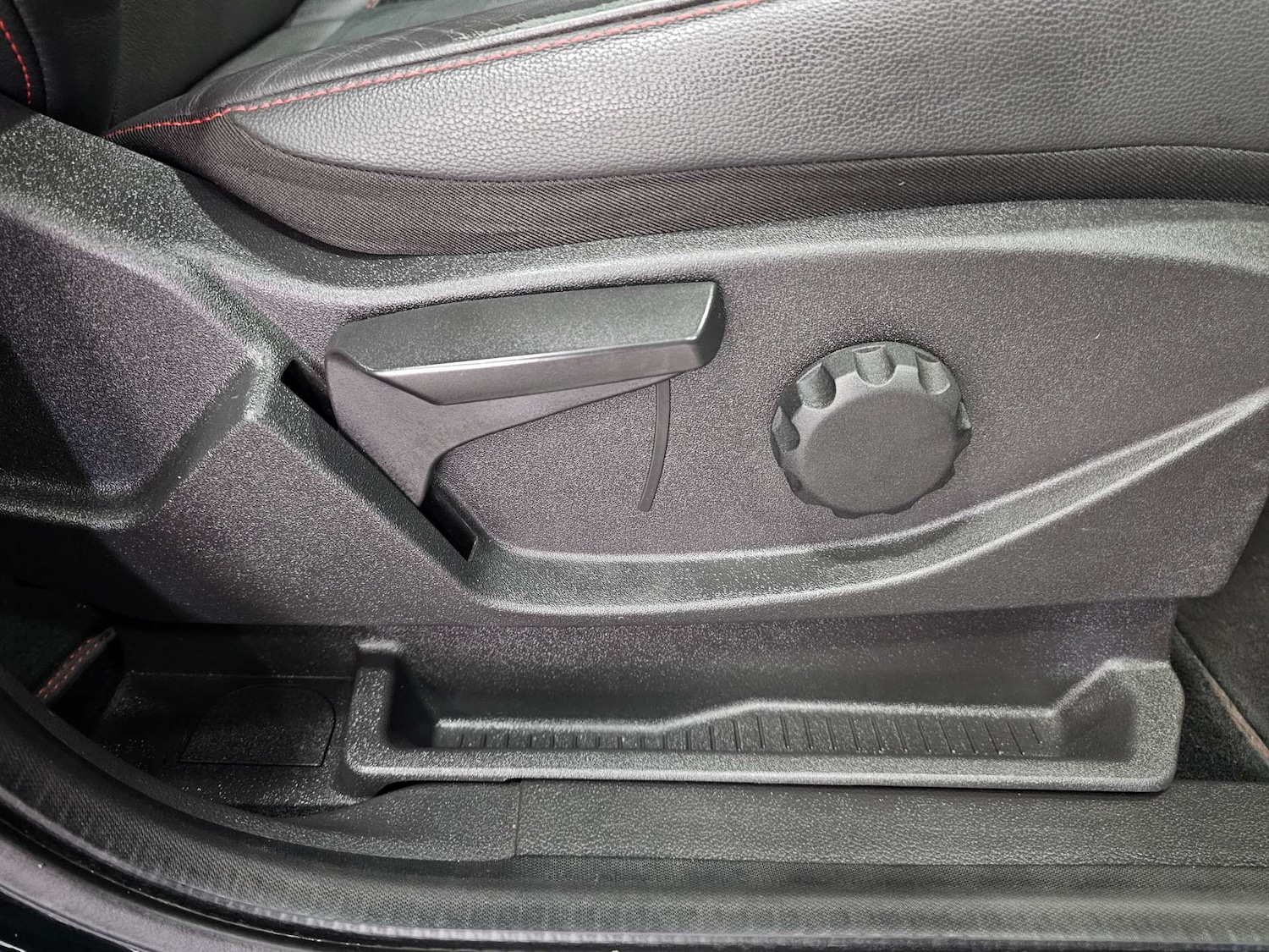 Used Ford Kuga 2018 for sale - 76972328: Photo 84