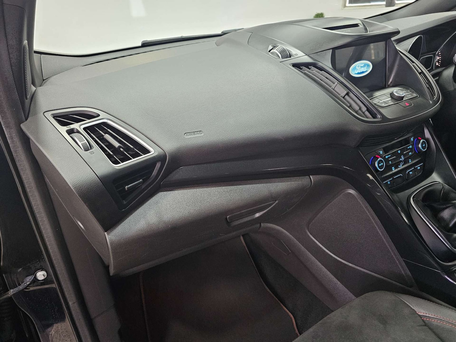 Used Ford Kuga 2018 for sale - 76972328: Photo 95