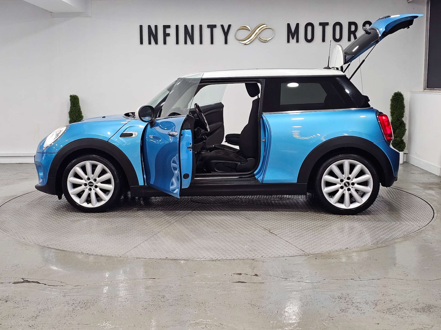 Used MINI Hatch 2017 for sale - 76972437: Photo 47