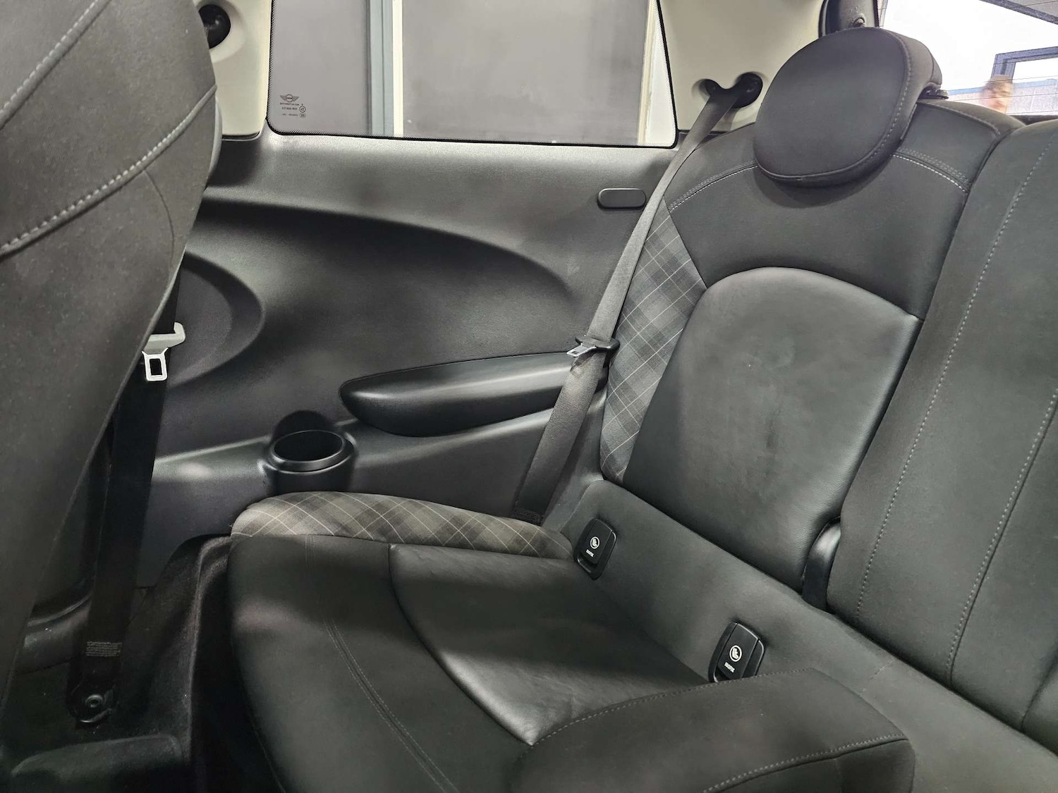 Used MINI Hatch 2017 for sale - 76972437: Photo 84