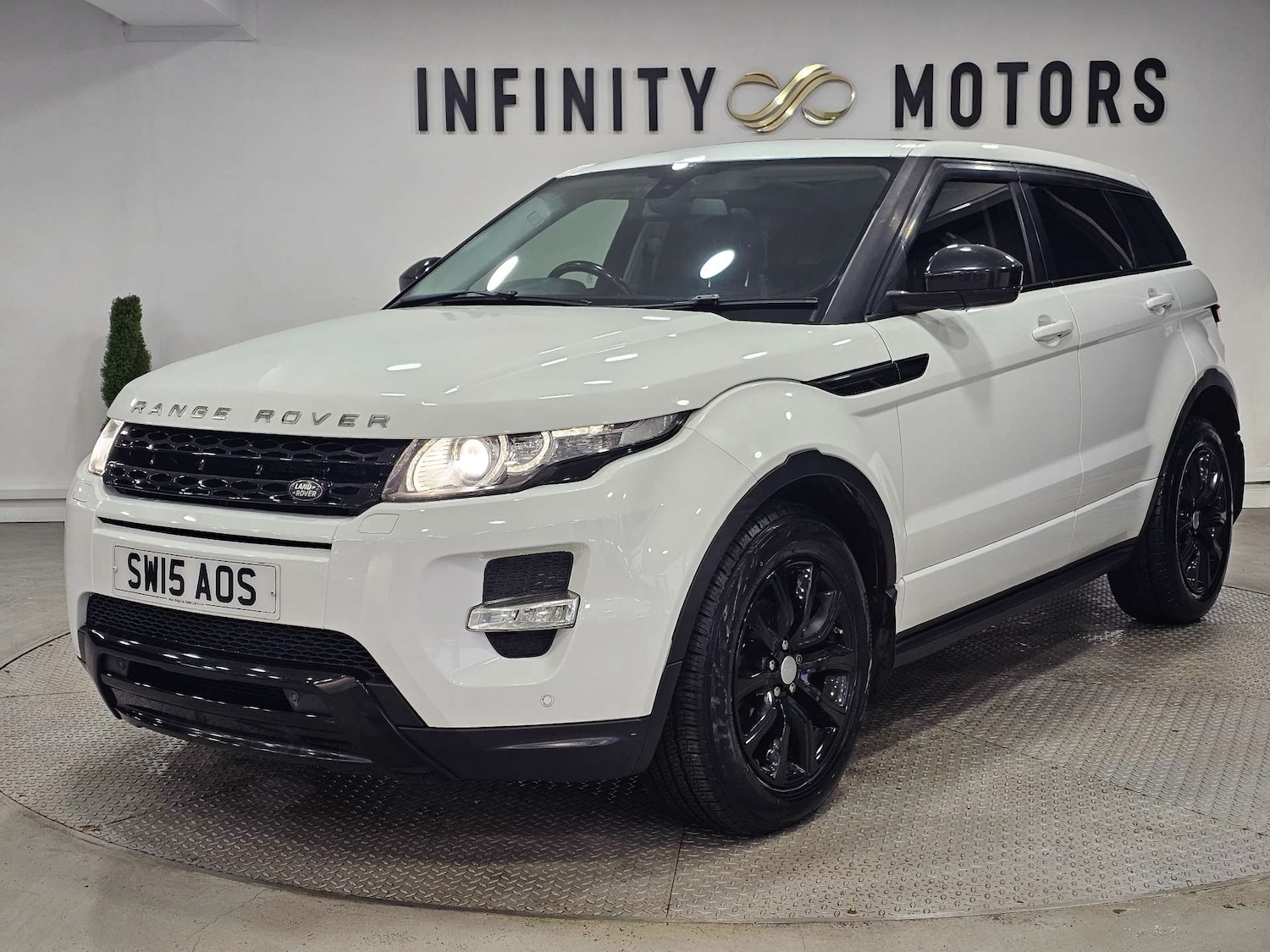 Used Land Rover Range Rover Evoque 2015 for sale - 77601961: Photo 4