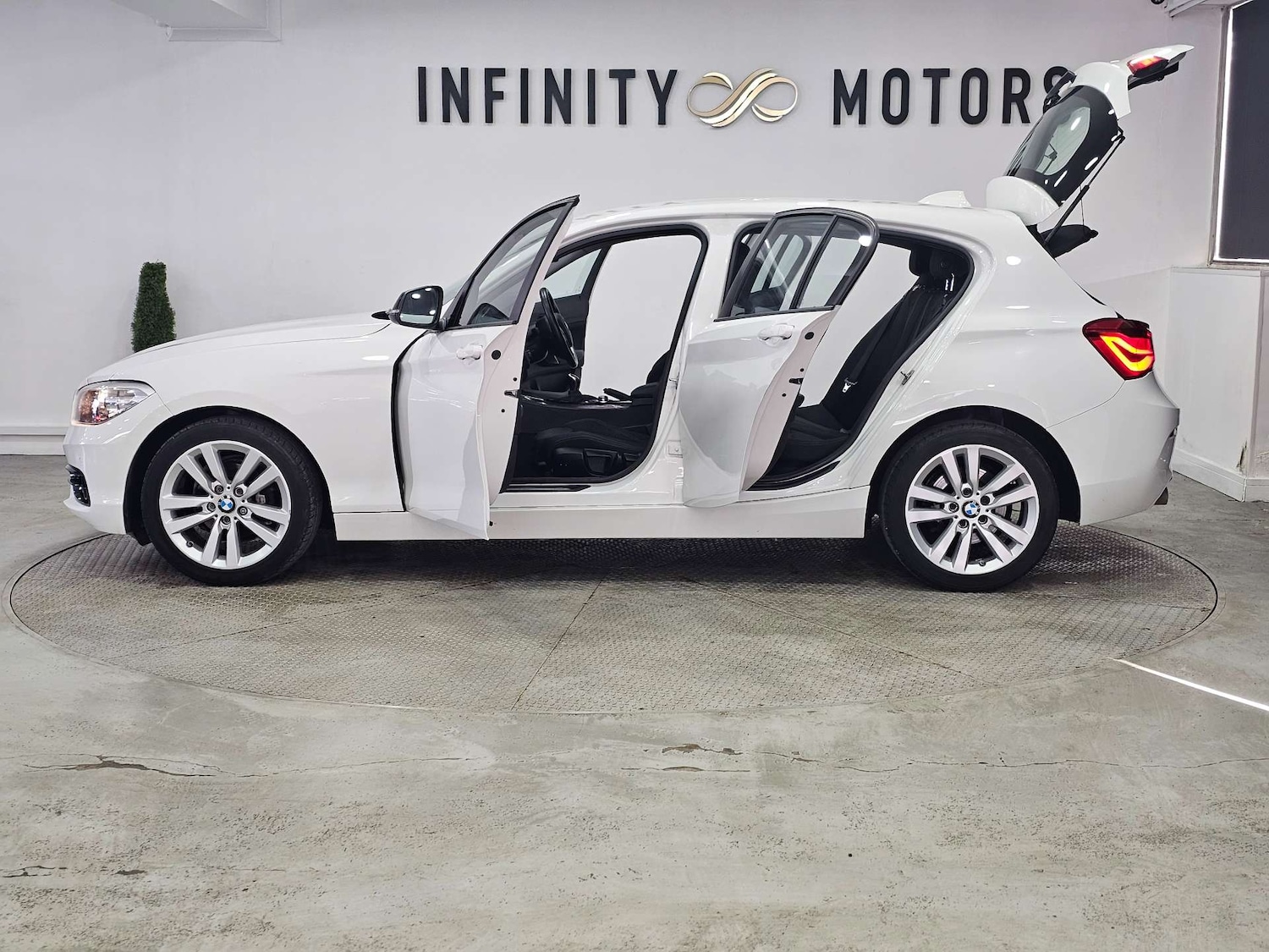 Used BMW 1 Series 2016 for sale - 77964838: Photo 44