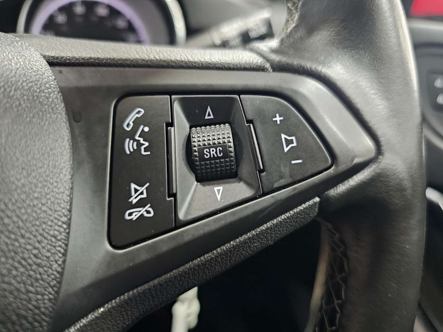 Used Vauxhall Astra 2017 for sale - 76972456: Photo 19