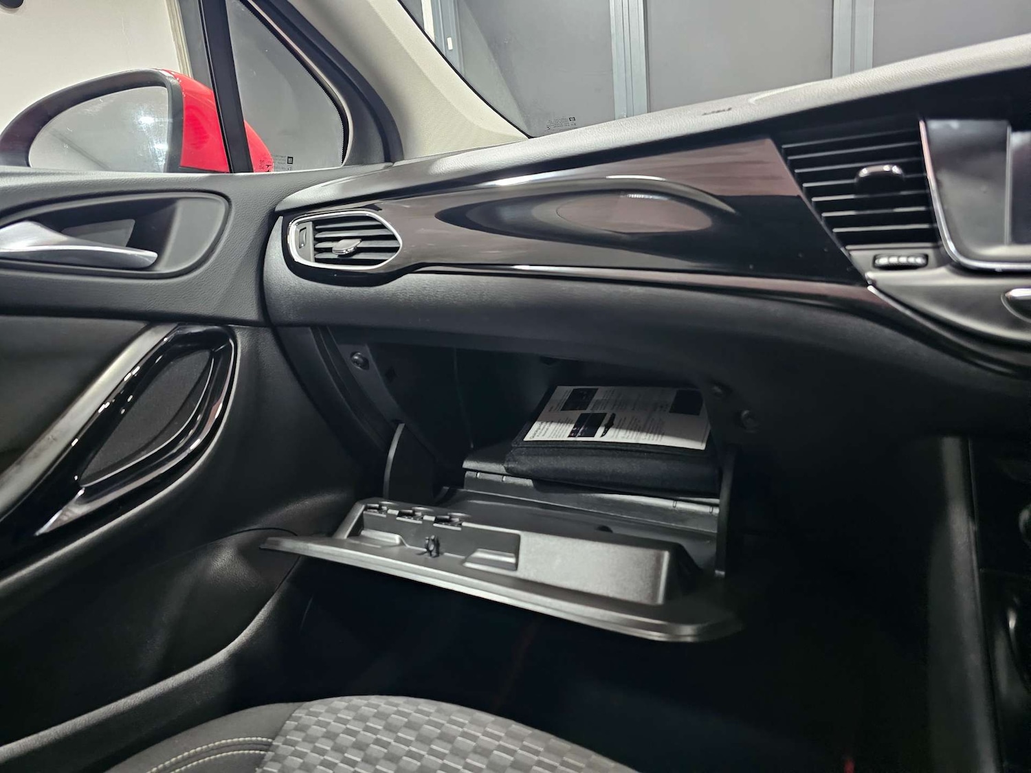 Used Vauxhall Astra 2017 for sale - 76972456: Photo 31