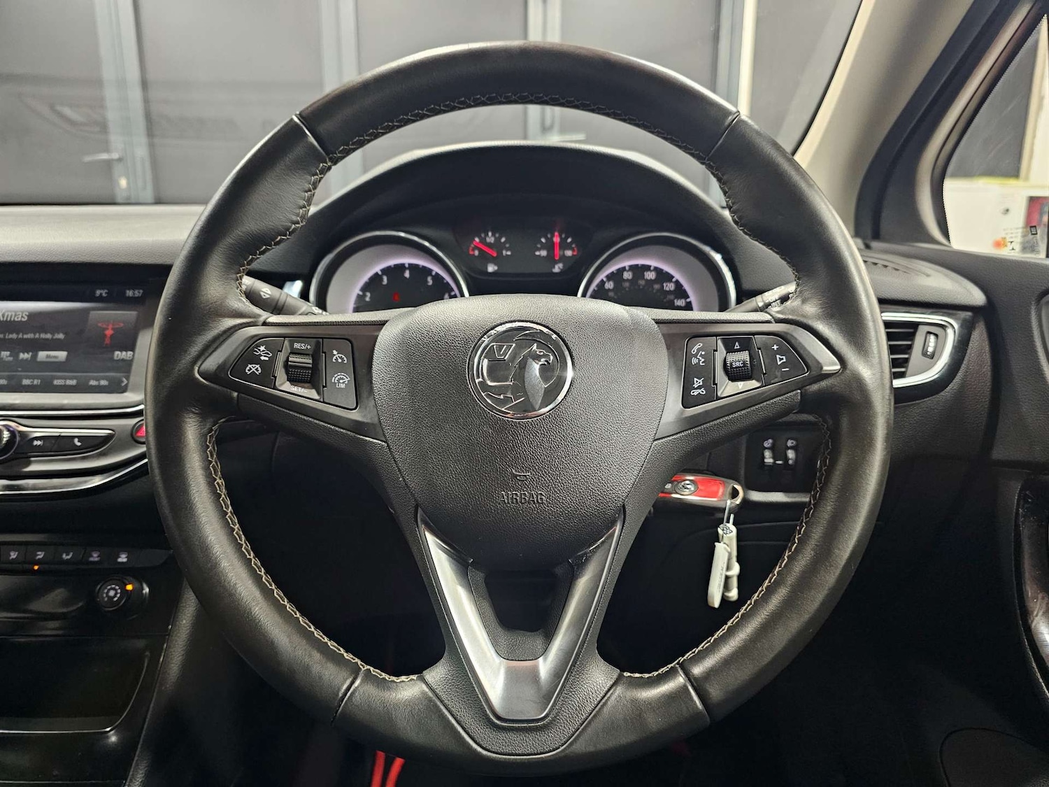 Used Vauxhall Astra 2017 for sale - 76972456: Photo 5