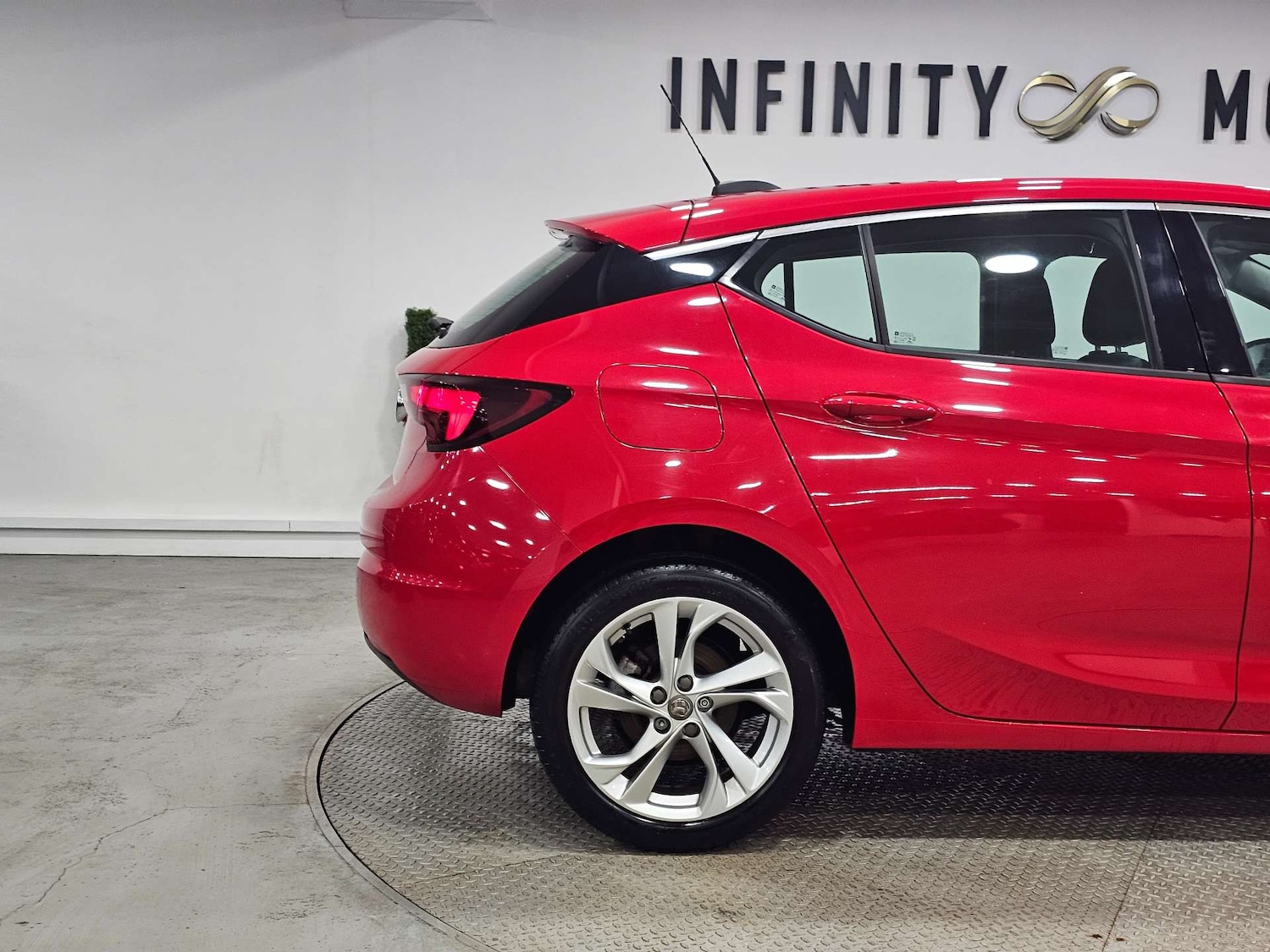 Used Vauxhall Astra 2017 for sale - 76972456: Photo 54