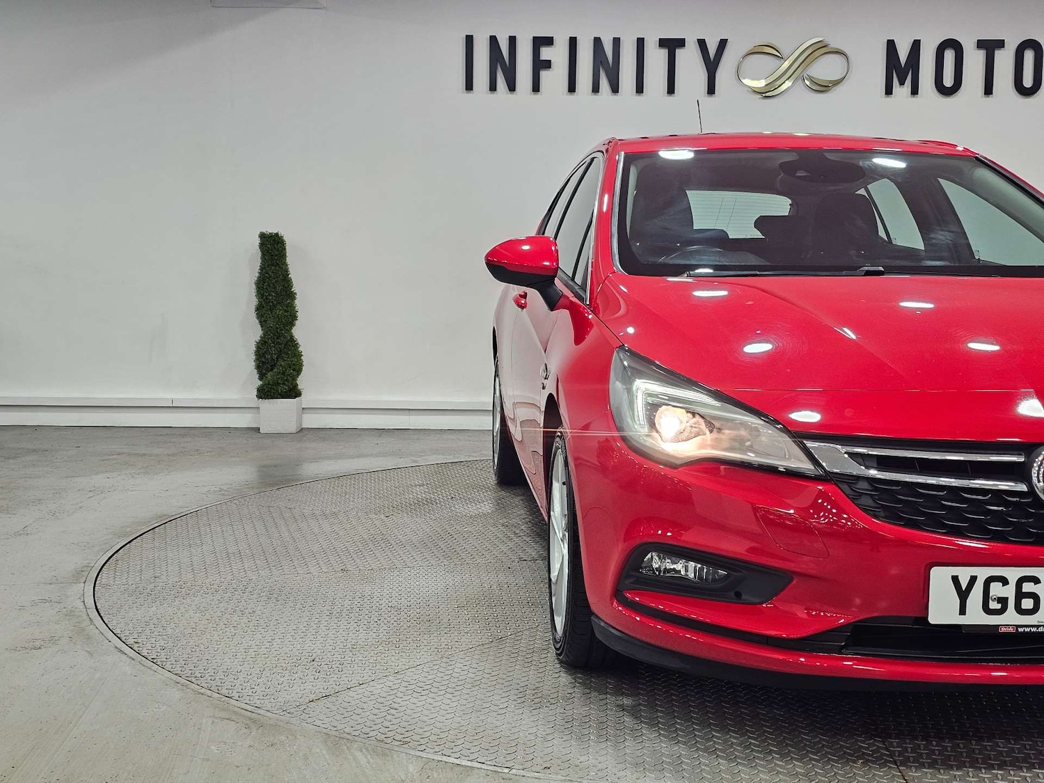 Used Vauxhall Astra 2017 for sale - 76972456: Photo 6