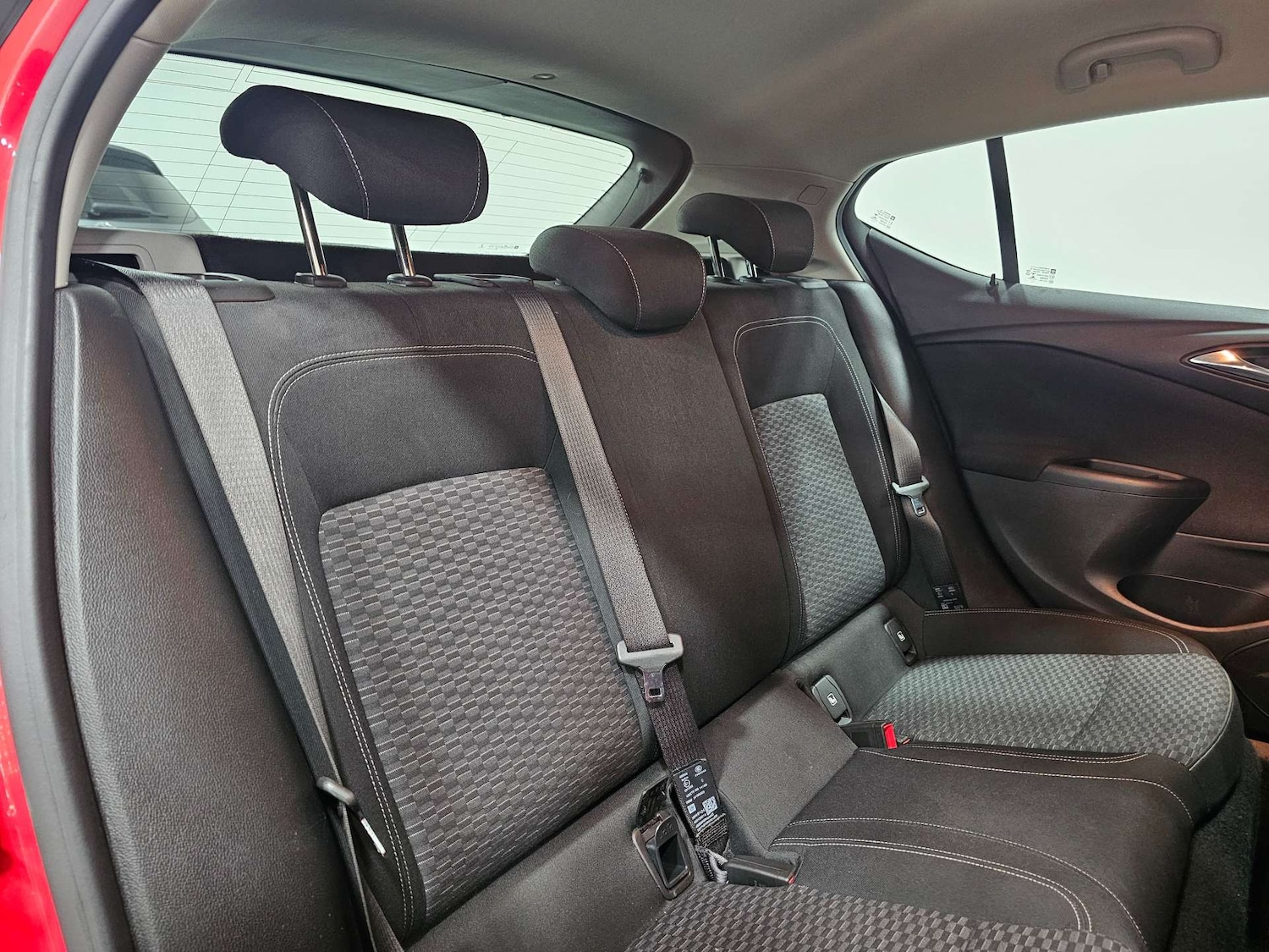 Used Vauxhall Astra 2017 for sale - 76972456: Photo 75