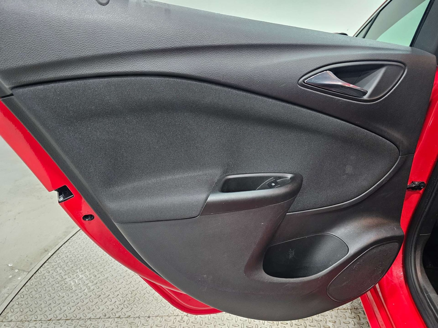 Used Vauxhall Astra 2017 for sale - 76972456: Photo 85