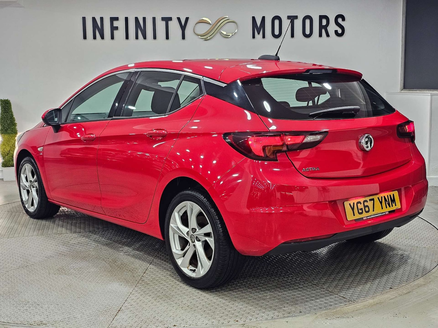 Used Vauxhall Astra 2017 for sale - 76972456: Photo 86