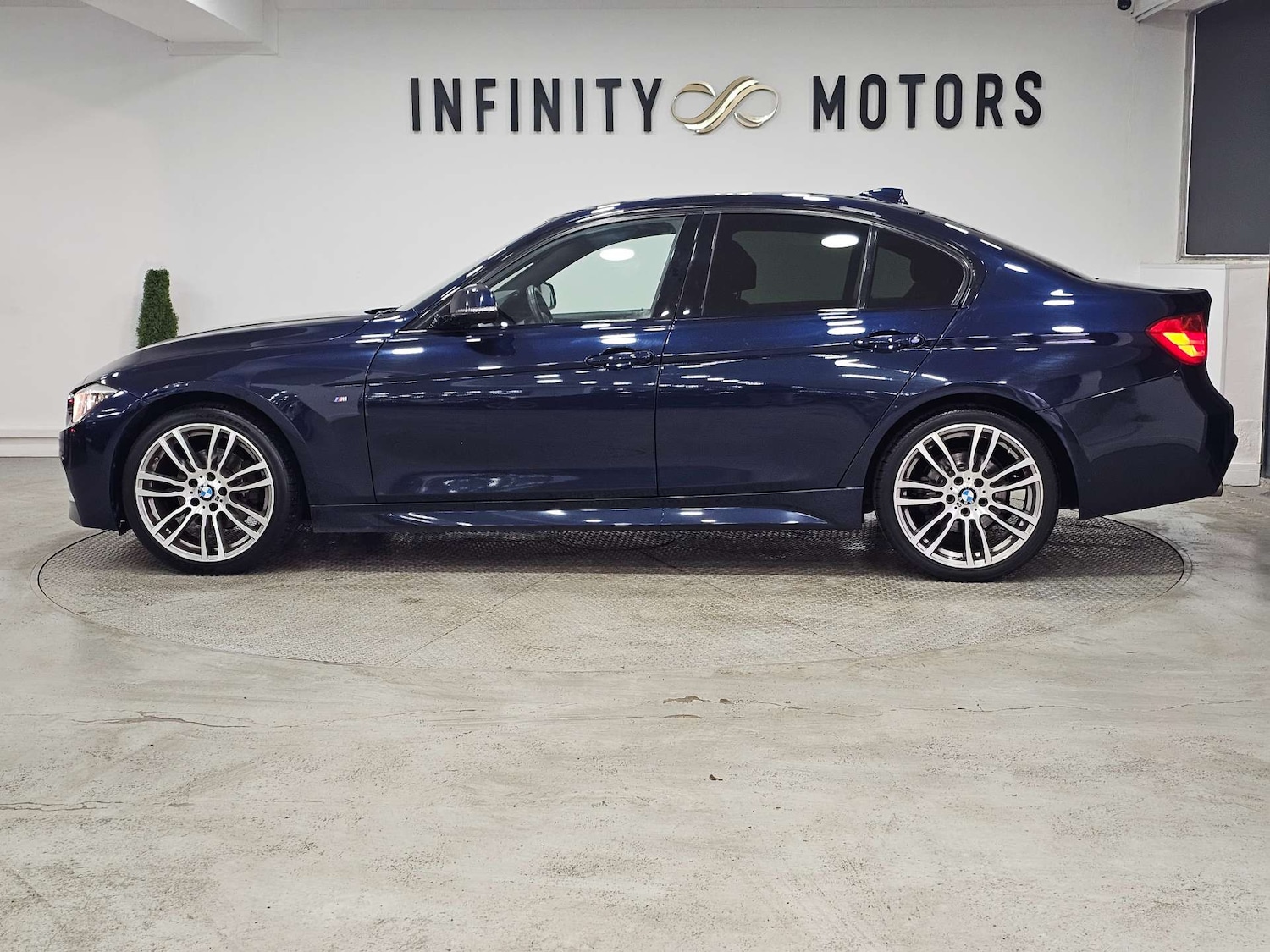 Used BMW 3 Series 2015 for sale - 77569661: Photo 20
