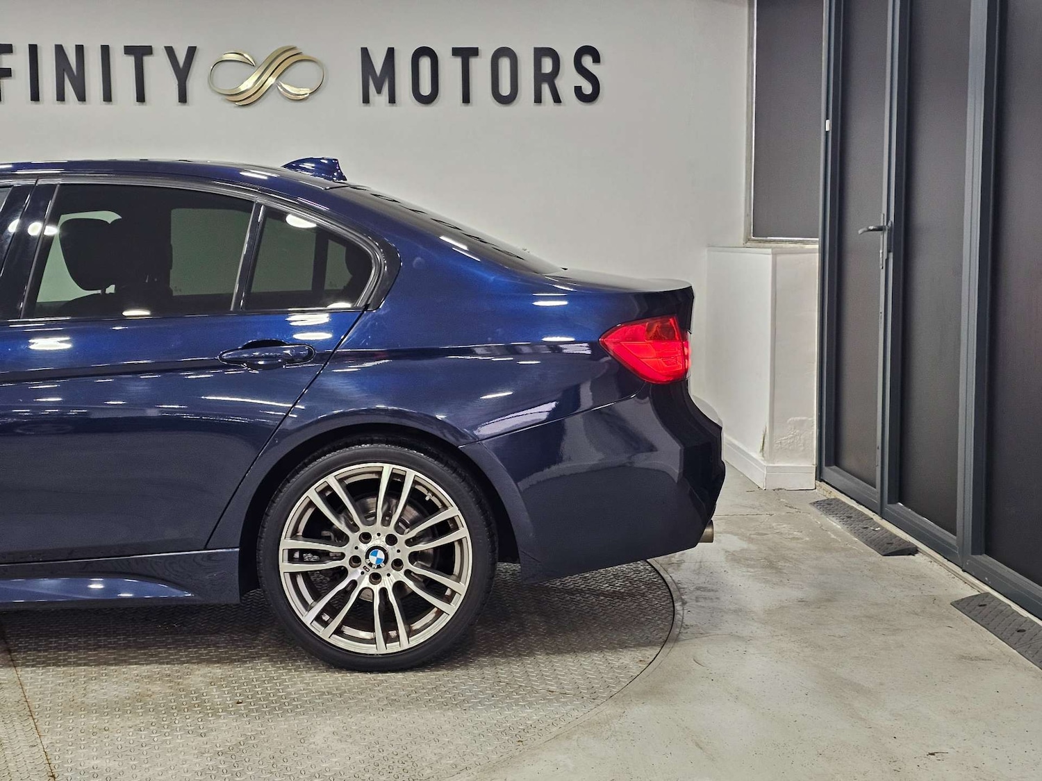 Used BMW 3 Series 2015 for sale - 77569661: Photo 21