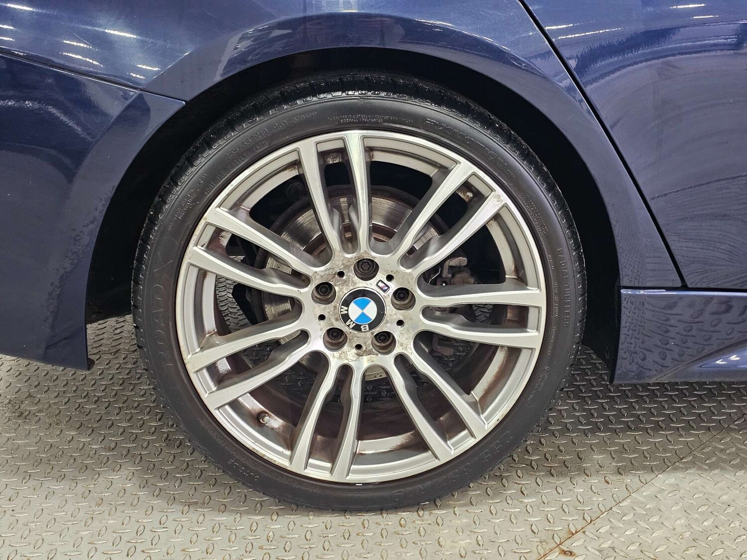 Used BMW 3 Series 2015 for sale - 77569661: Photo 38