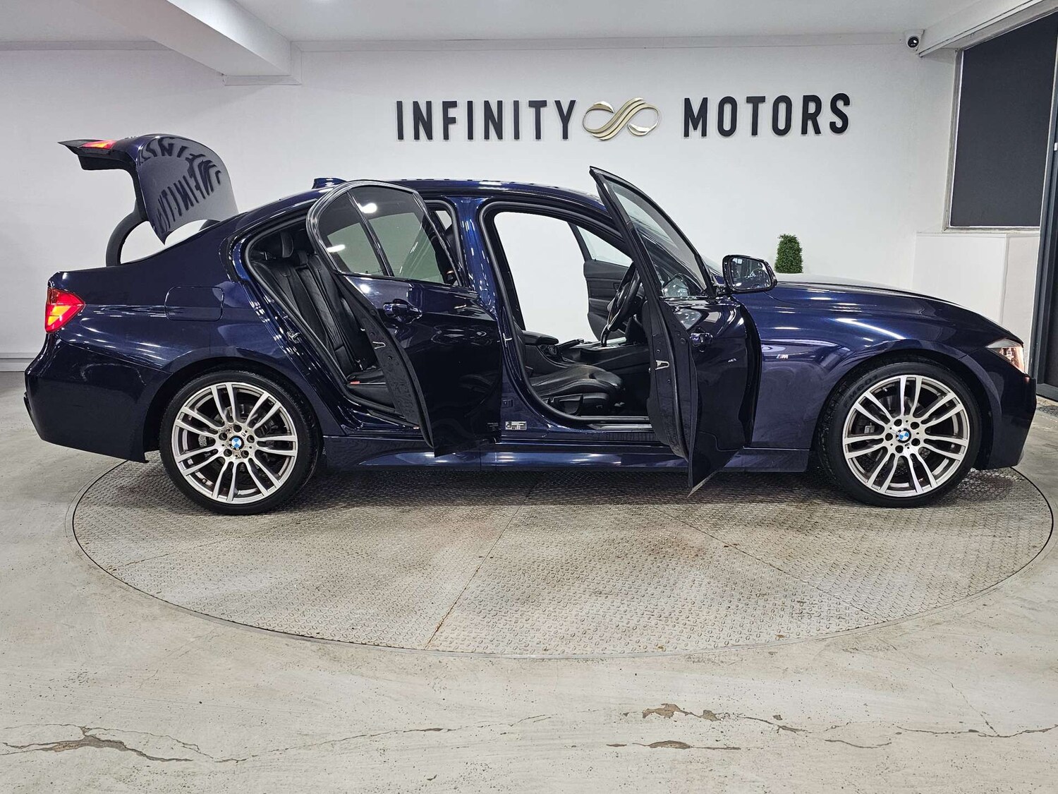 Used BMW 3 Series 2015 for sale - 77569661: Photo 42