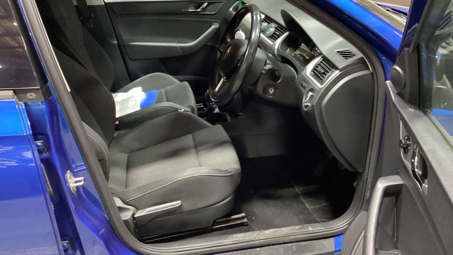 Used Skoda Rapid 2015 for sale - 78176821: Photo 11