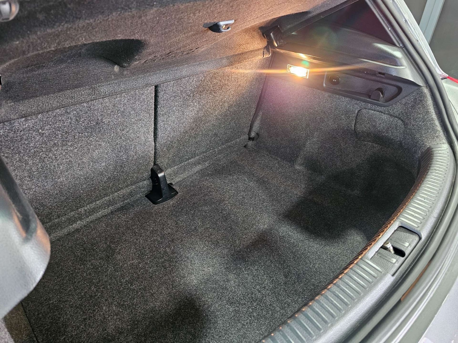 Used Volkswagen Scirocco 2015 for sale - 76972399: Photo 48