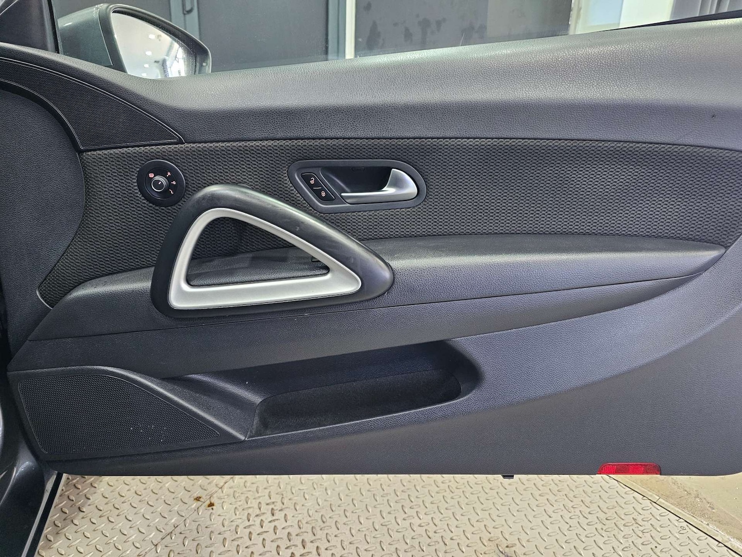 Used Volkswagen Scirocco 2015 for sale - 76972399: Photo 51