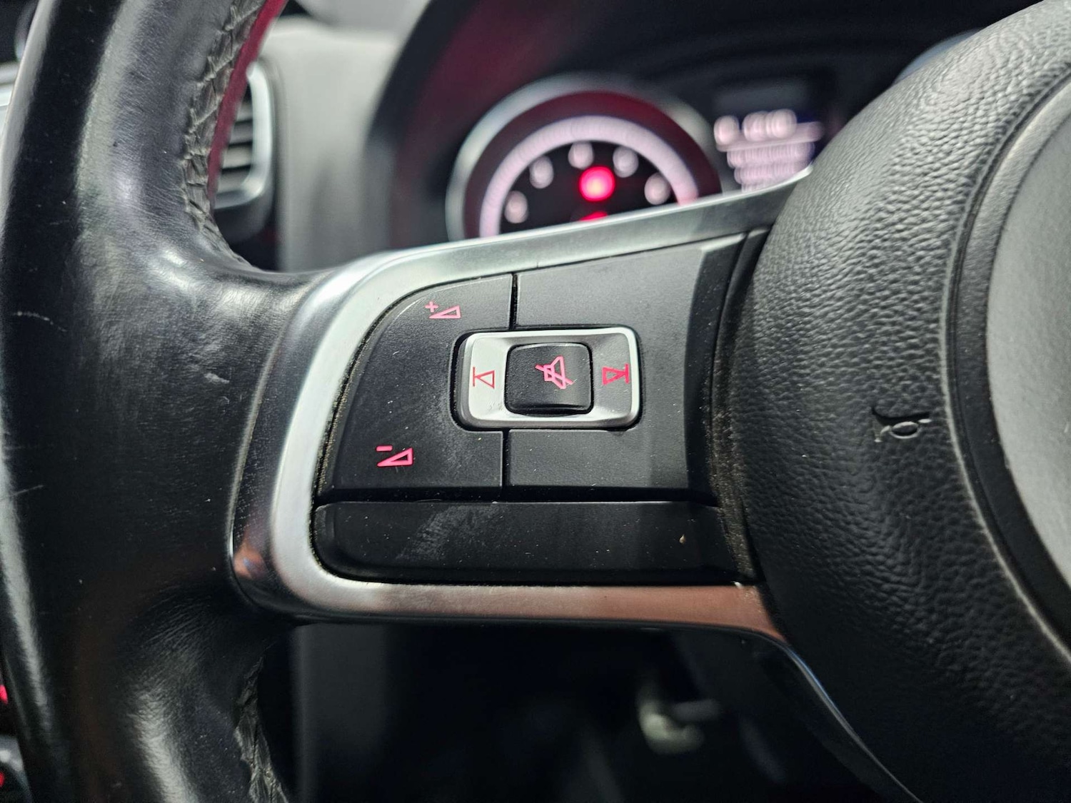 Used Volkswagen Scirocco 2015 for sale - 76972399: Photo 60