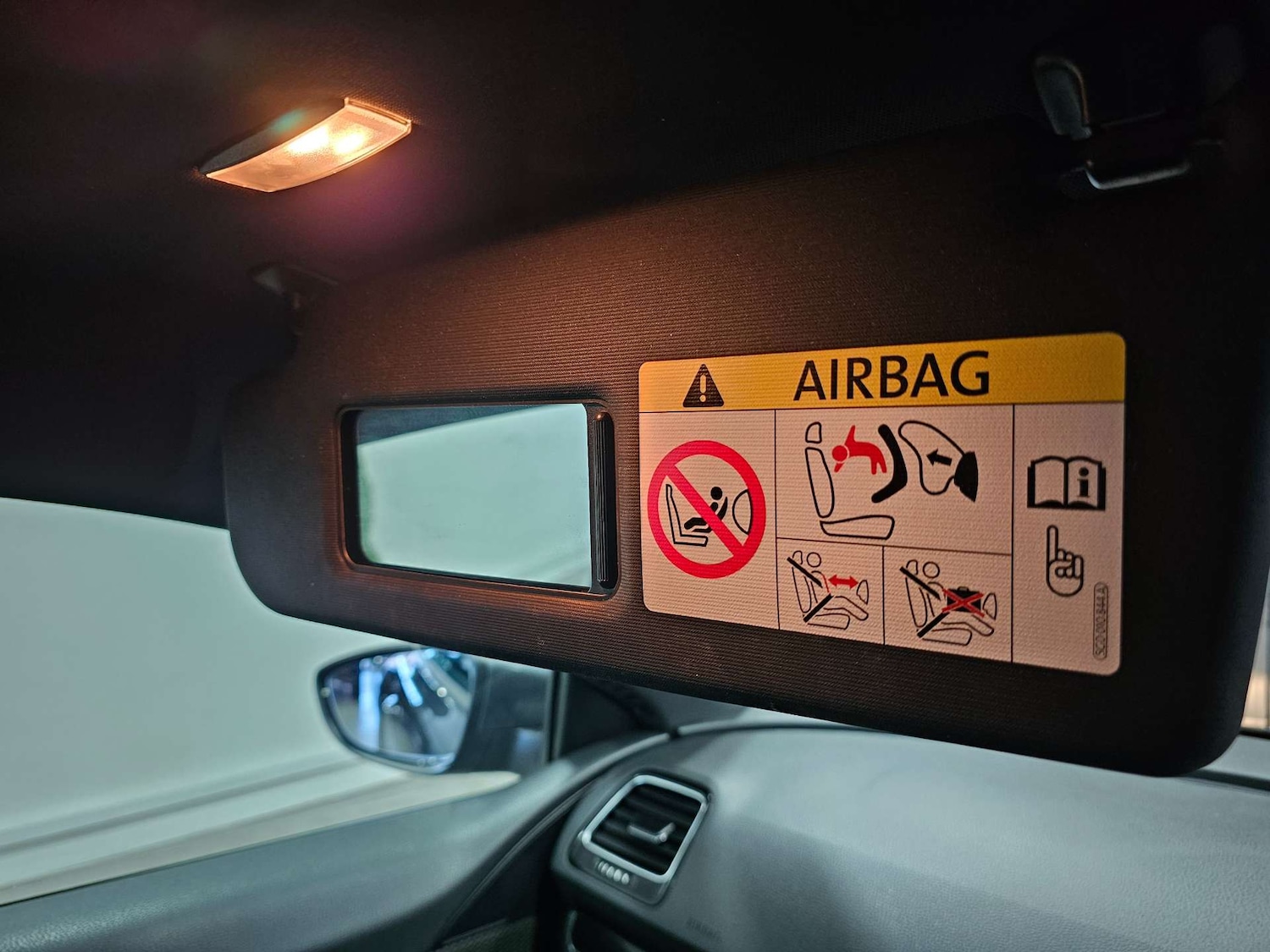 Used Volkswagen Scirocco 2015 for sale - 76972399: Photo 73