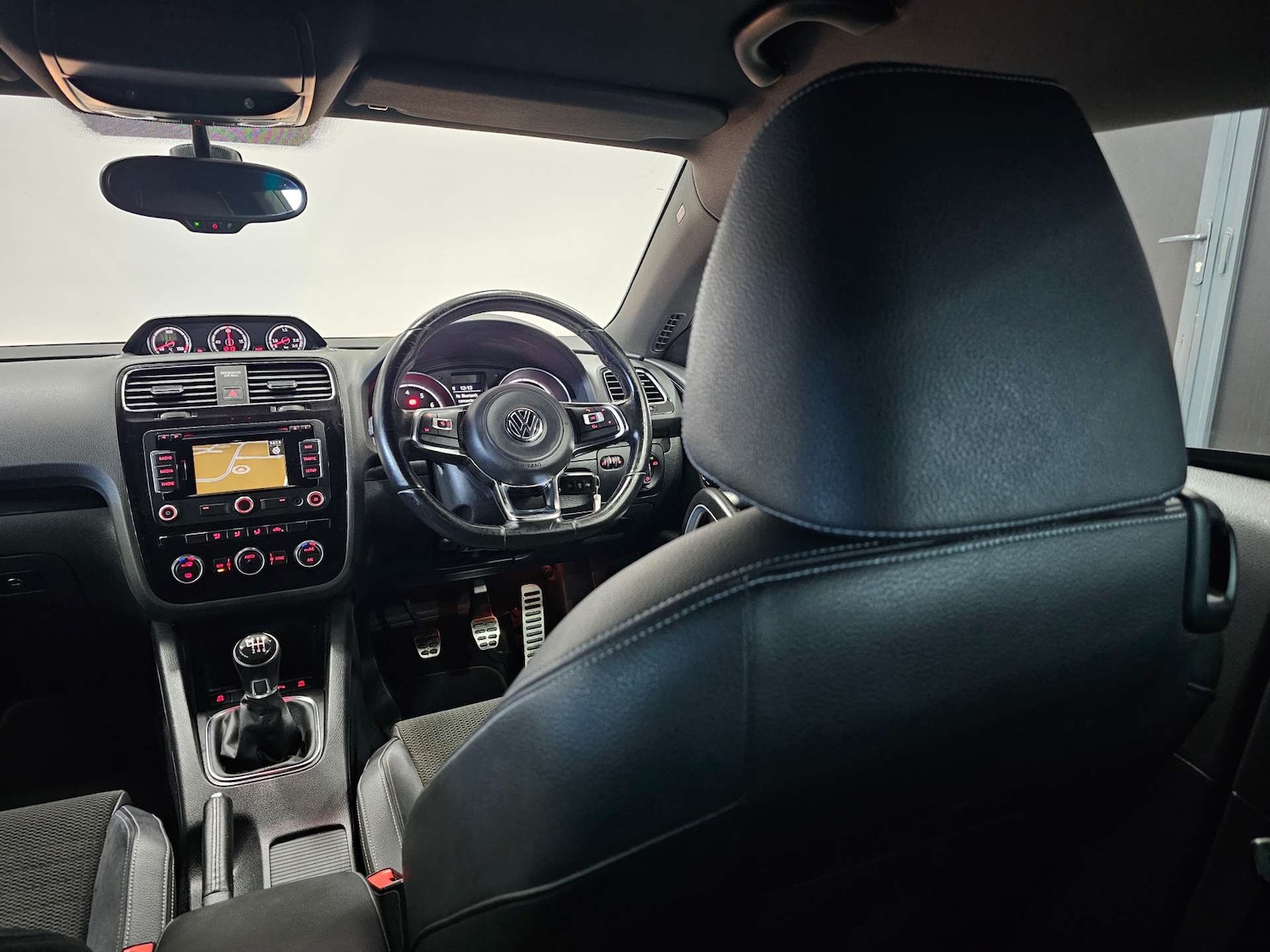 Used Volkswagen Scirocco 2015 for sale - 76972399: Photo 78