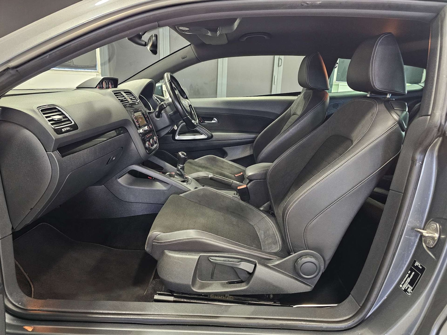 Used Volkswagen Scirocco 2015 for sale - 76972399: Photo 82