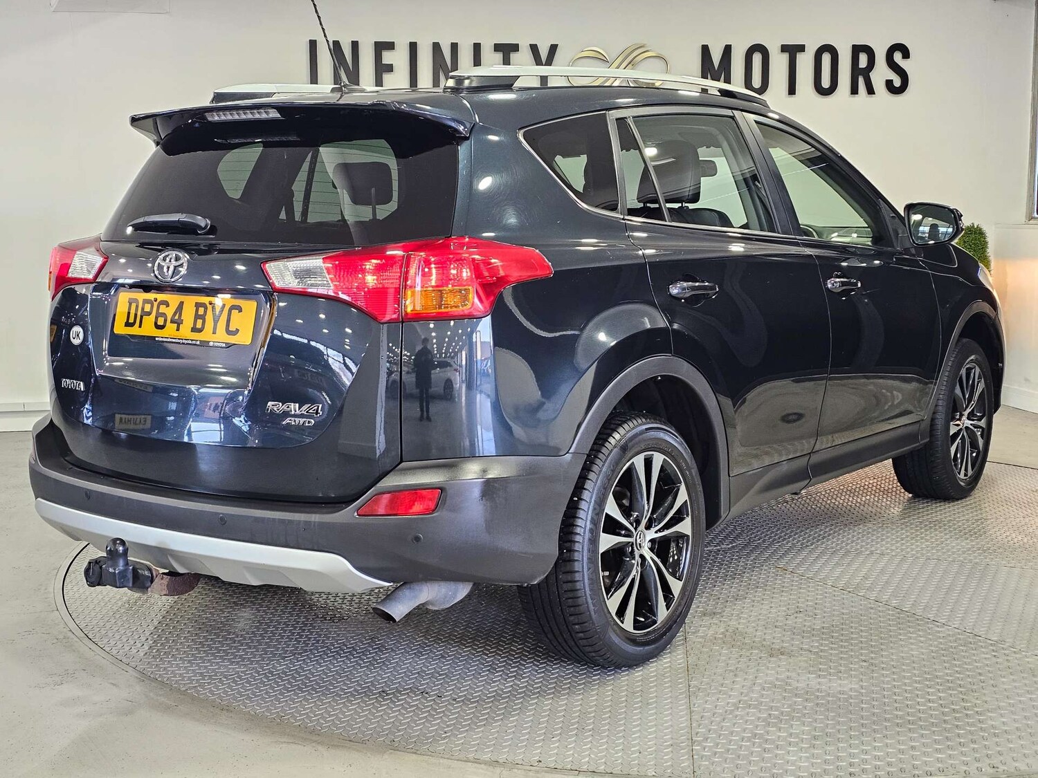 Used Toyota RAV4 2015 for sale - 77523346: Photo 32