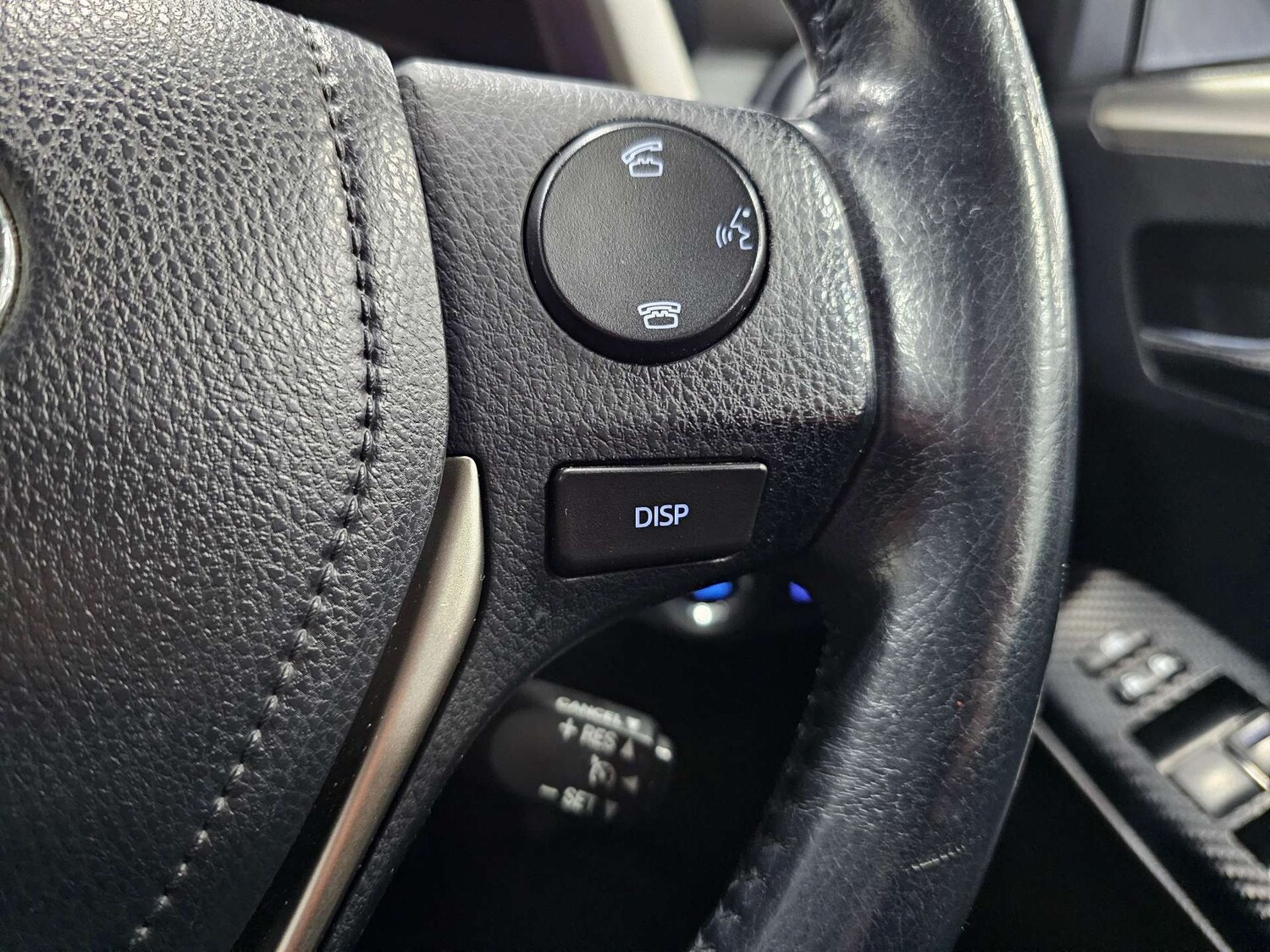 Used Toyota RAV4 2015 for sale - 77523346: Photo 58