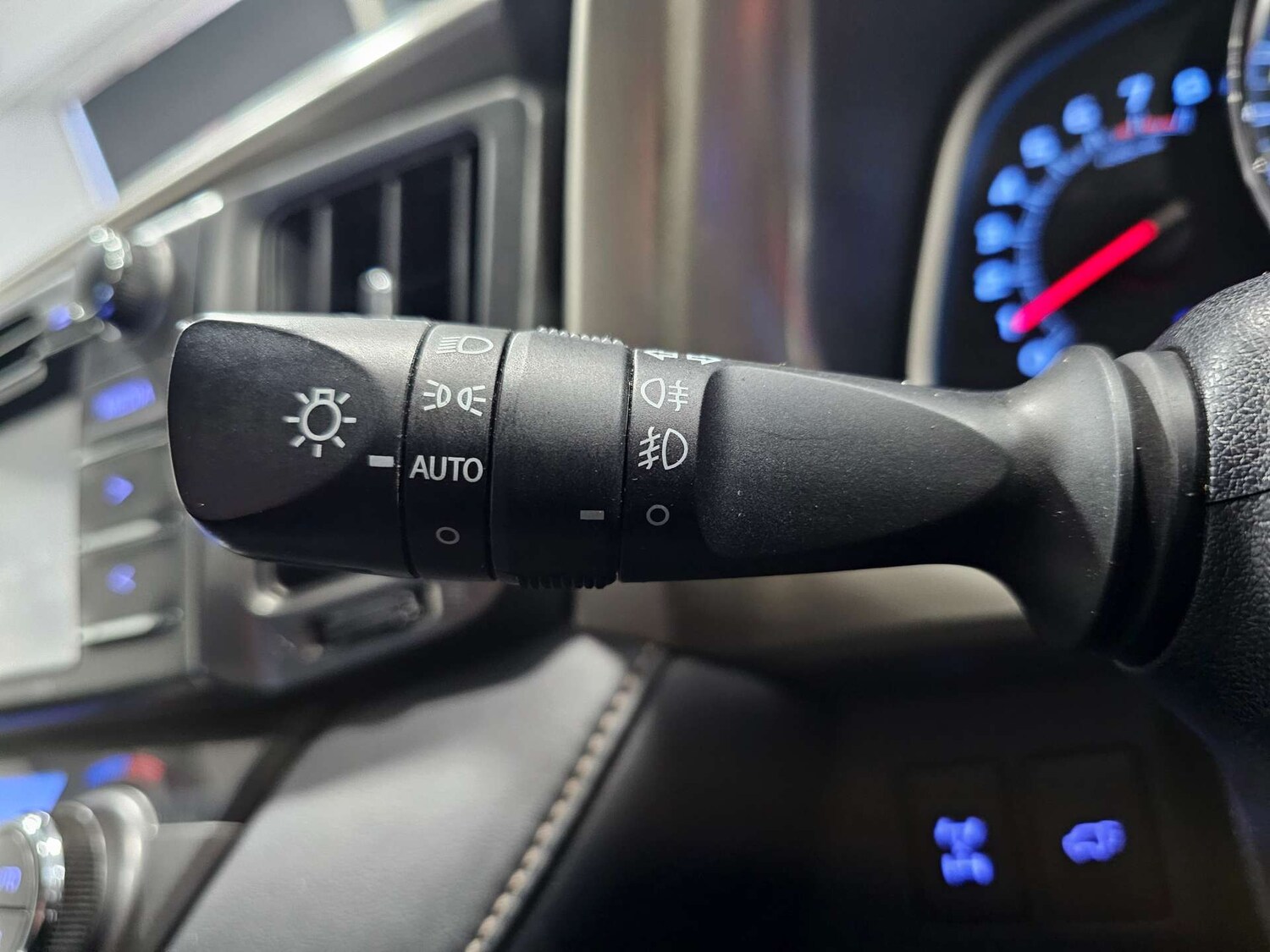 Used Toyota RAV4 2015 for sale - 77523346: Photo 61