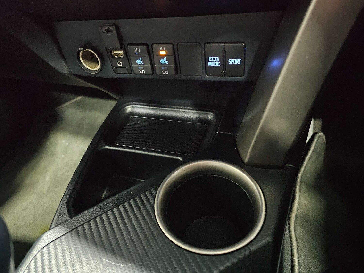 Used Toyota RAV4 2015 for sale - 77523346: Photo 65