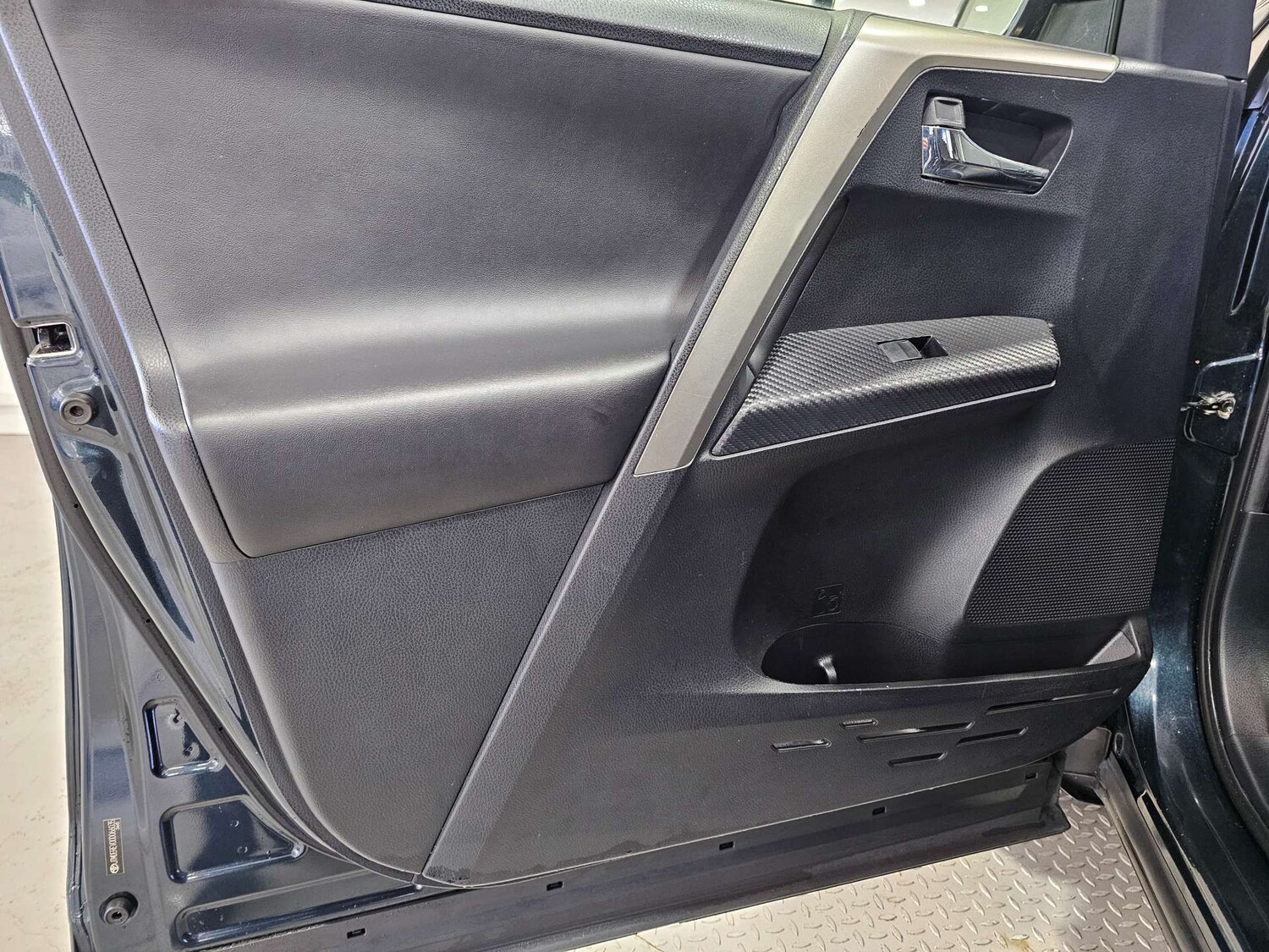 Used Toyota RAV4 2015 for sale - 77523346: Photo 85