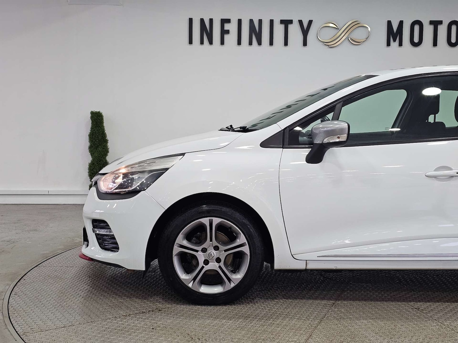 Used Renault Clio 2016 for sale - 76972448: Photo 22