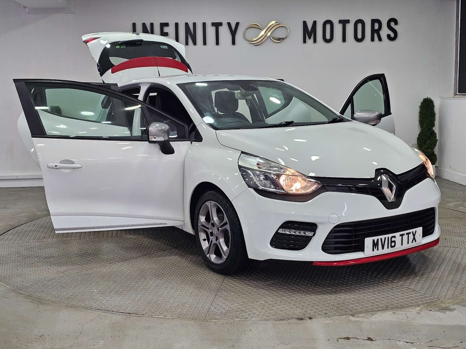 Used Renault Clio 2016 for sale - 76972448: Photo 43