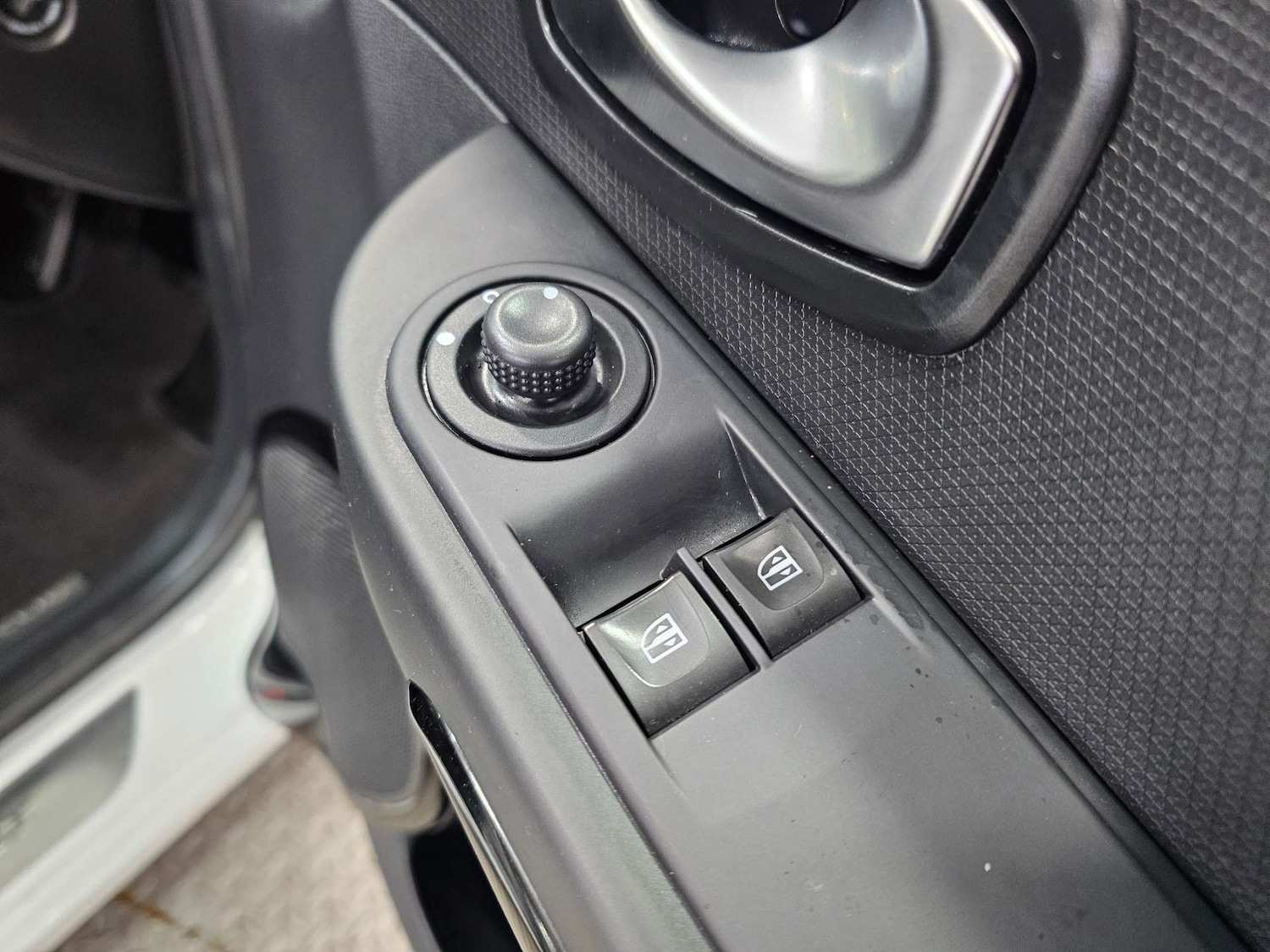 Used Renault Clio 2016 for sale - 76972448: Photo 54