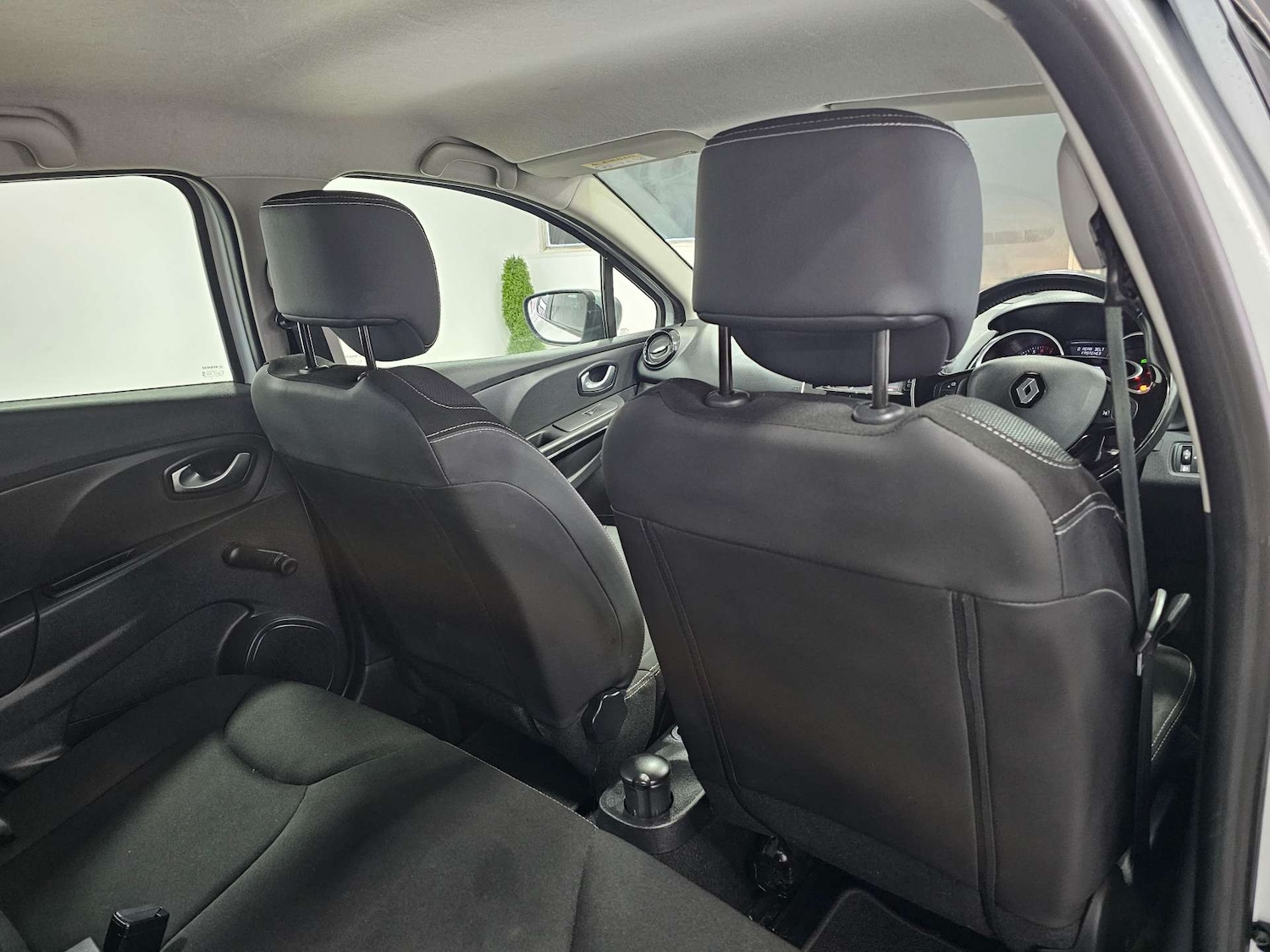 Used Renault Clio 2016 for sale - 76972448: Photo 73