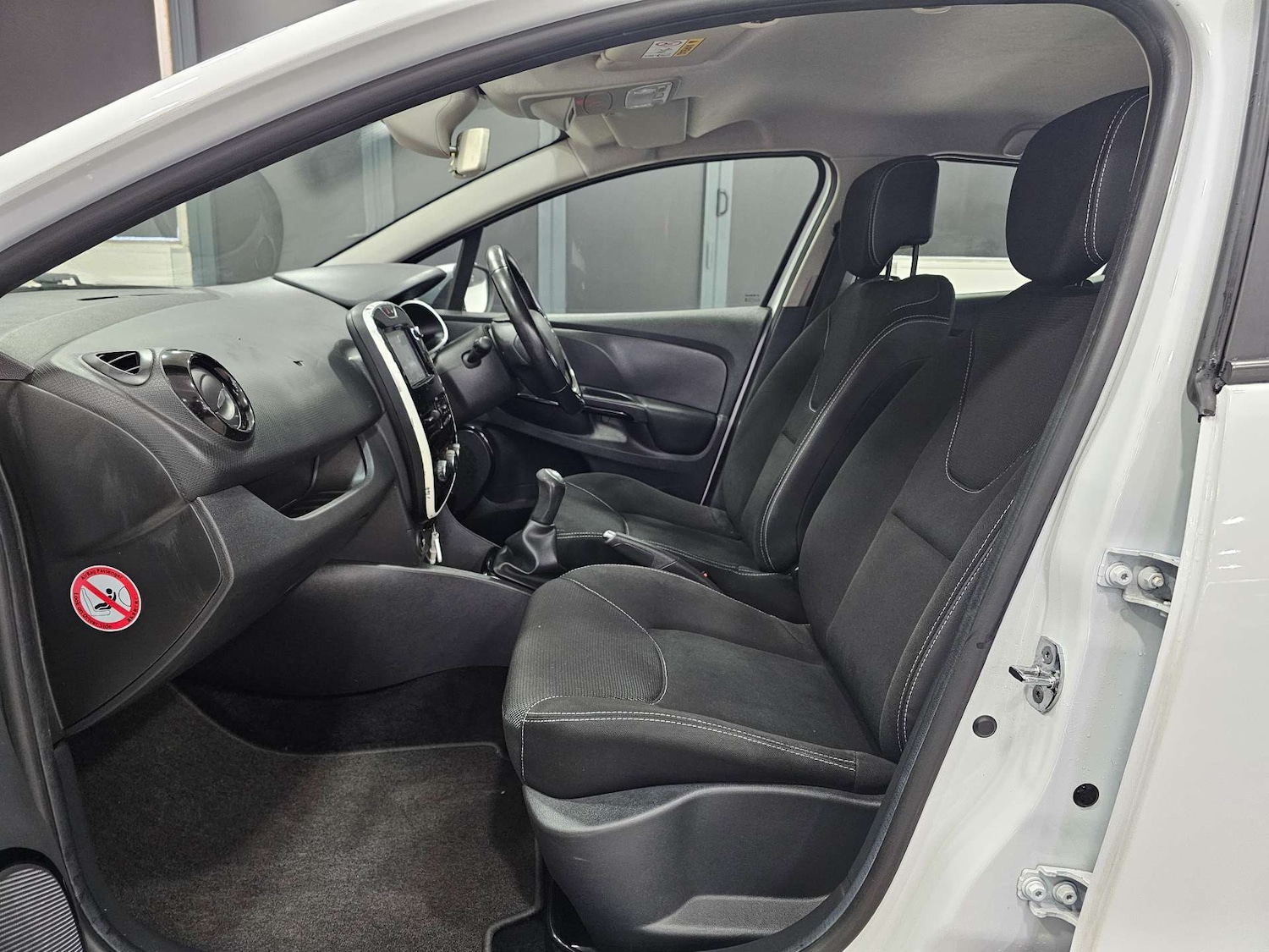 Used Renault Clio 2016 for sale - 76972448: Photo 83