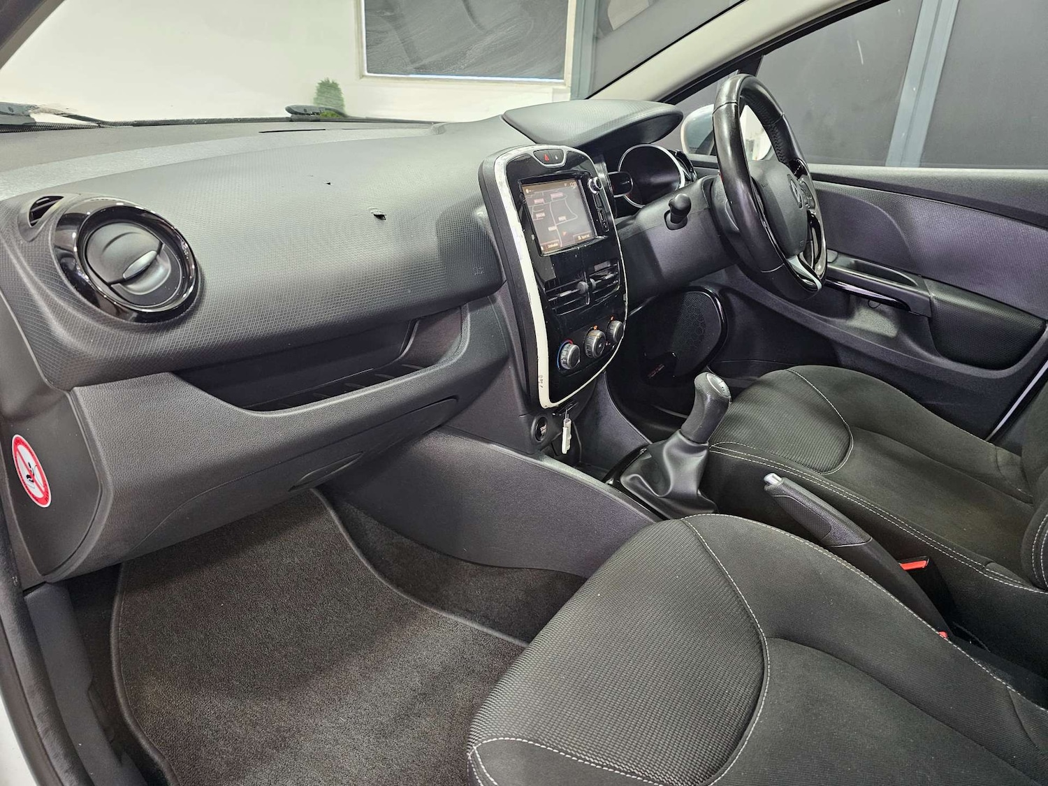 Used Renault Clio 2016 for sale - 76972448: Photo 84