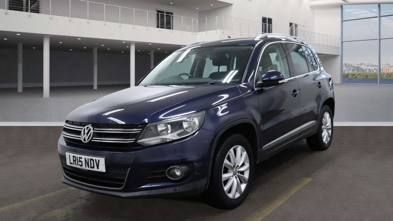 Used Volkswagen Tiguan 2015 for sale - 76972314: Photo 3