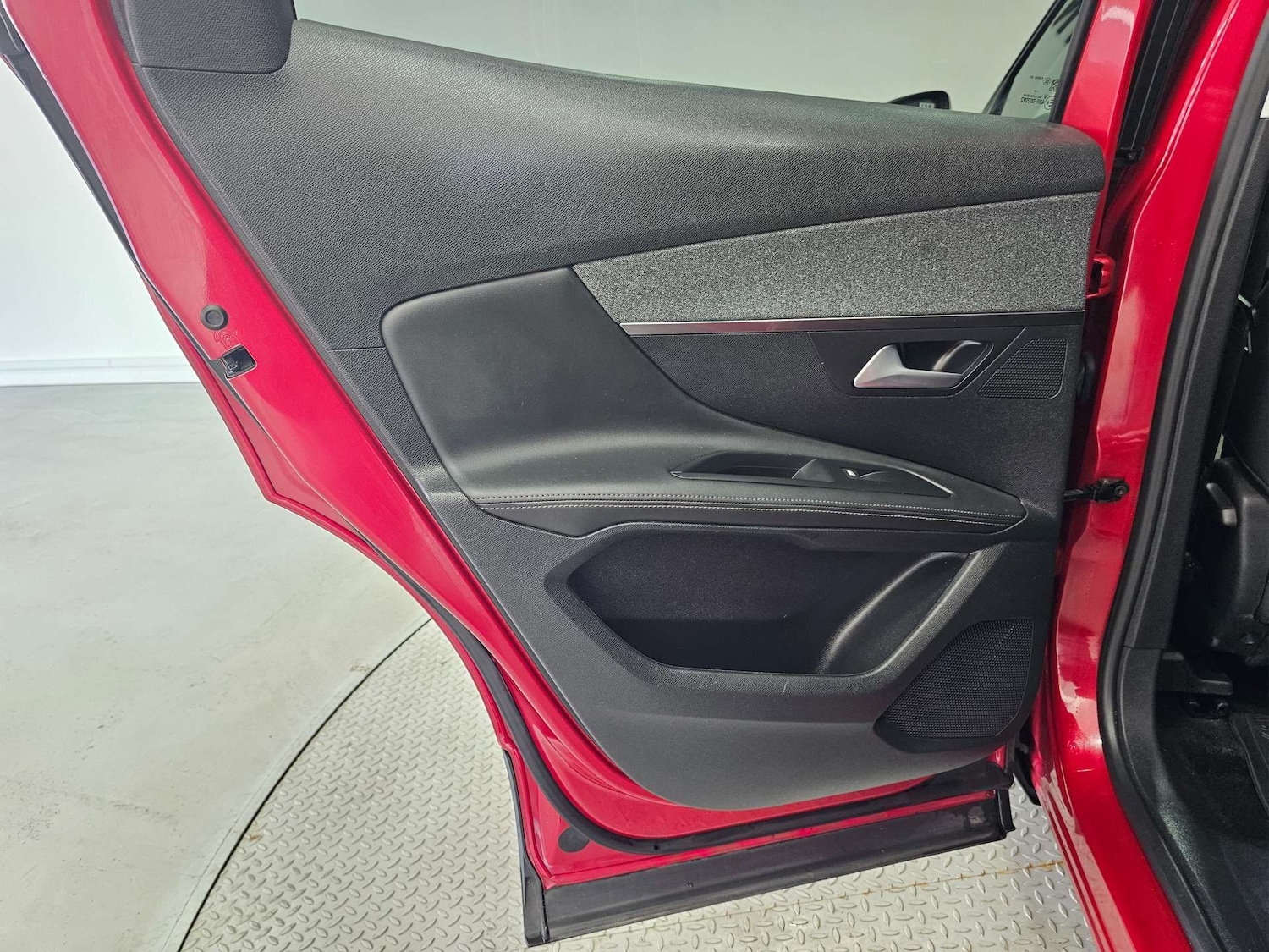 Used Peugeot 3008 2019 for sale - 76972306: Photo 87