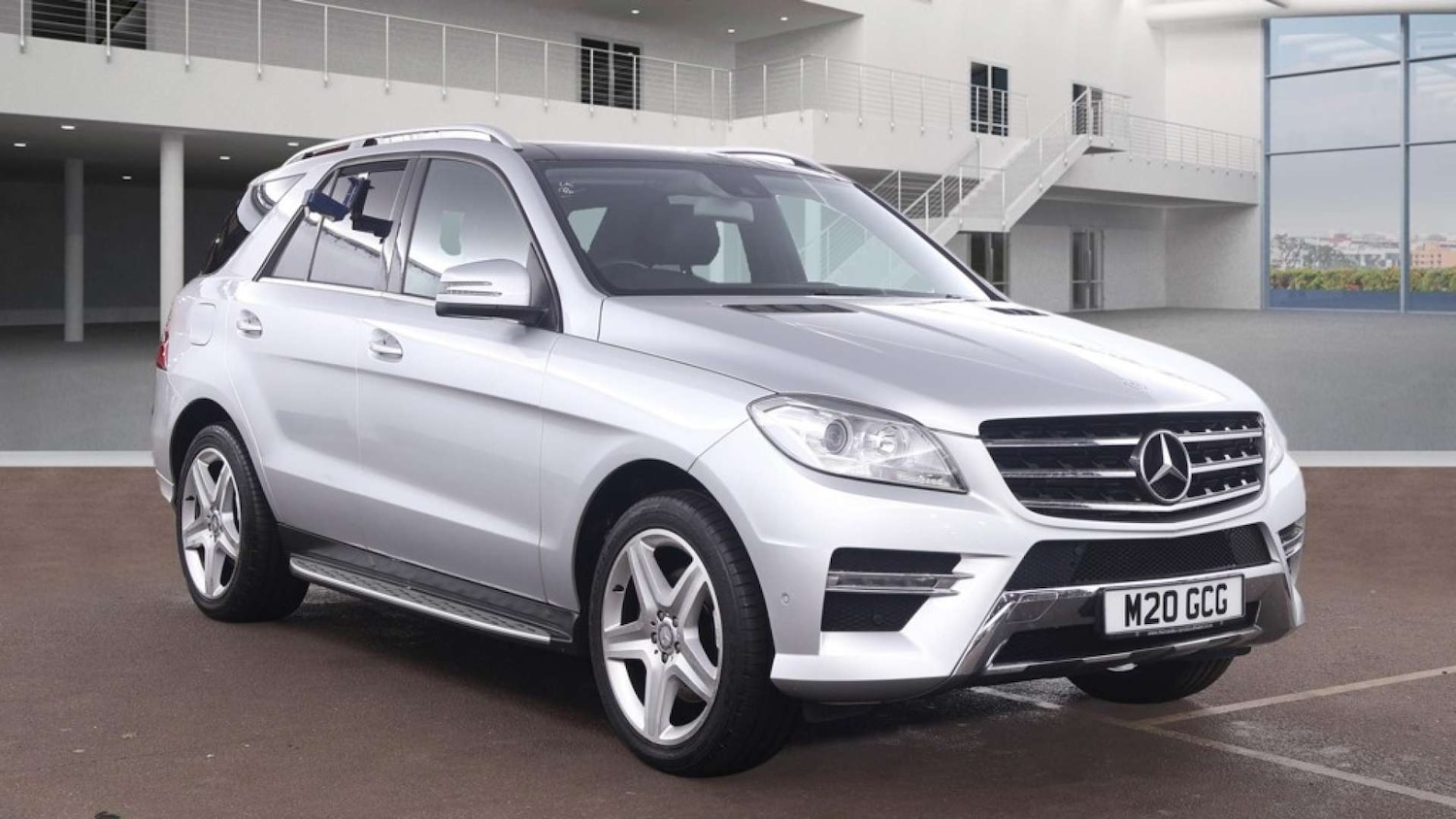 Used Mercedes-Benz M Class 2014 for sale - 77206930: Photo 1