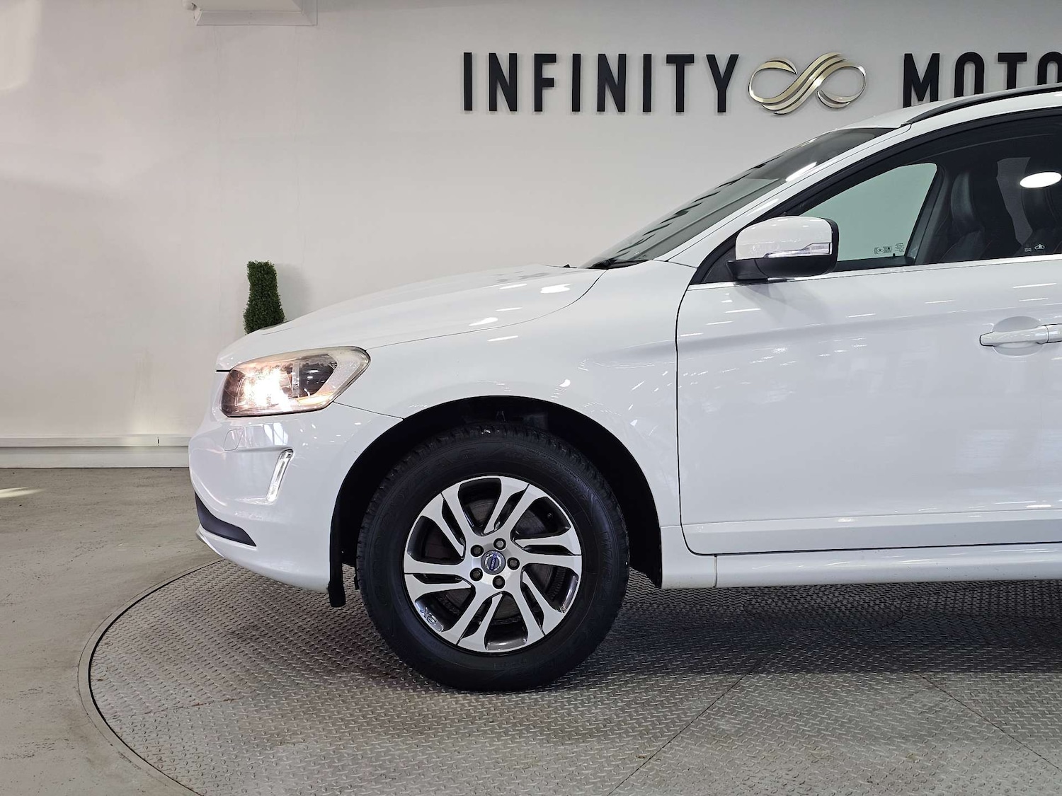 Used Volvo XC60 2015 for sale - 76972496: Photo 22