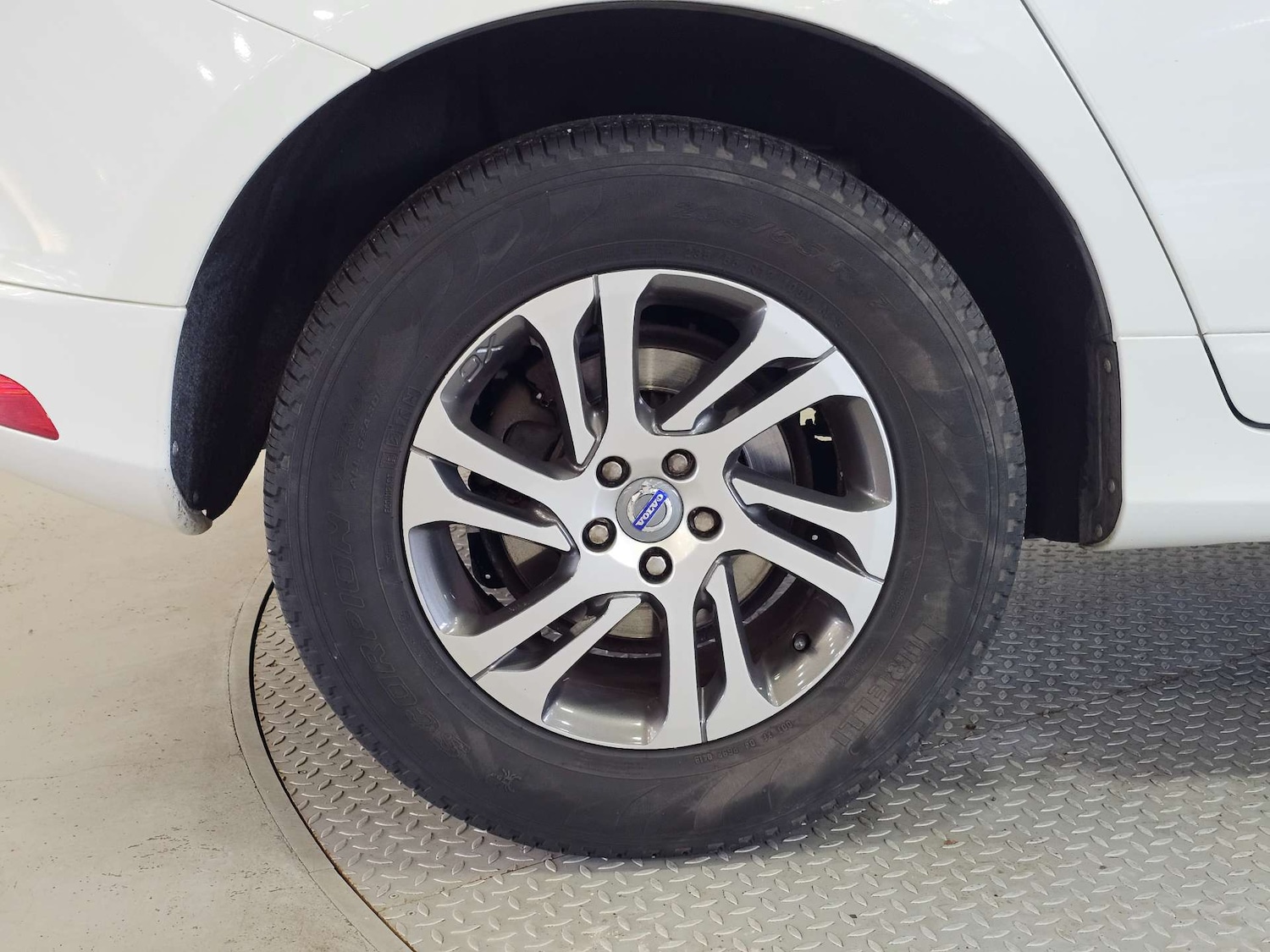 Used Volvo XC60 2015 for sale - 76972496: Photo 37