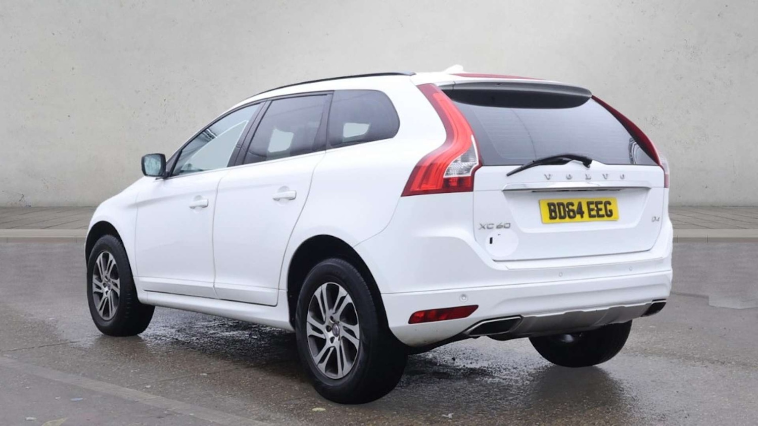 Used Volvo XC60 2015 for sale - 76972496: Photo 4