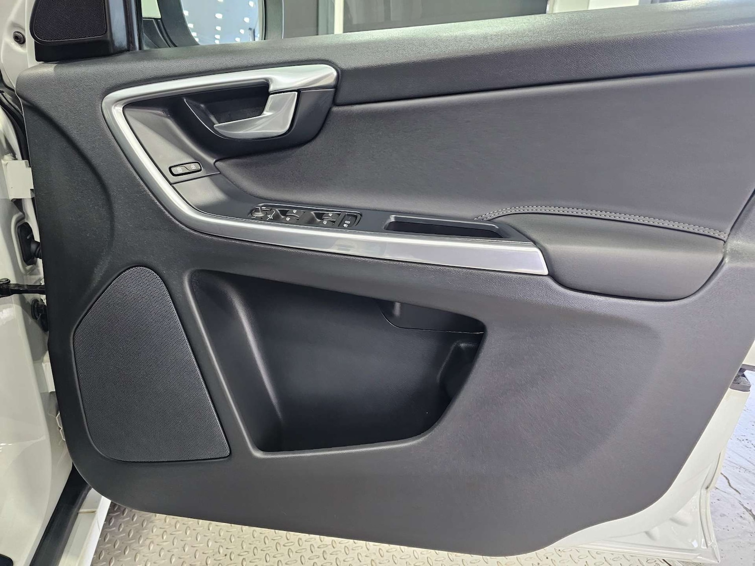 Used Volvo XC60 2015 for sale - 76972496: Photo 53