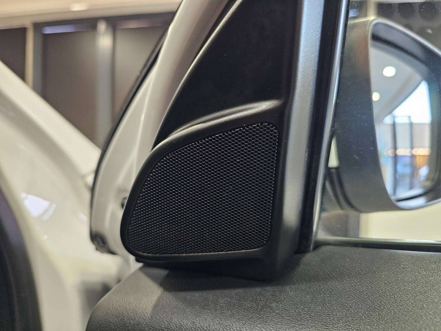 Used Volvo XC60 2015 for sale - 76972496: Photo 56