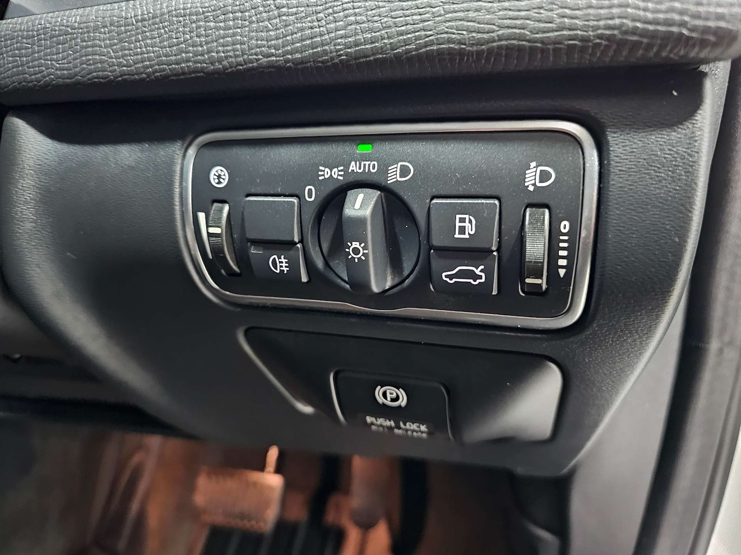 Used Volvo XC60 2015 for sale - 76972496: Photo 59