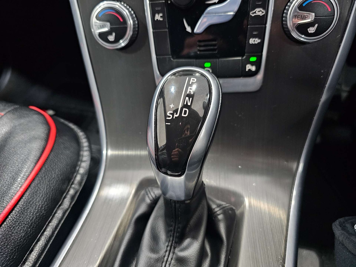 Used Volvo XC60 2015 for sale - 76972496: Photo 69