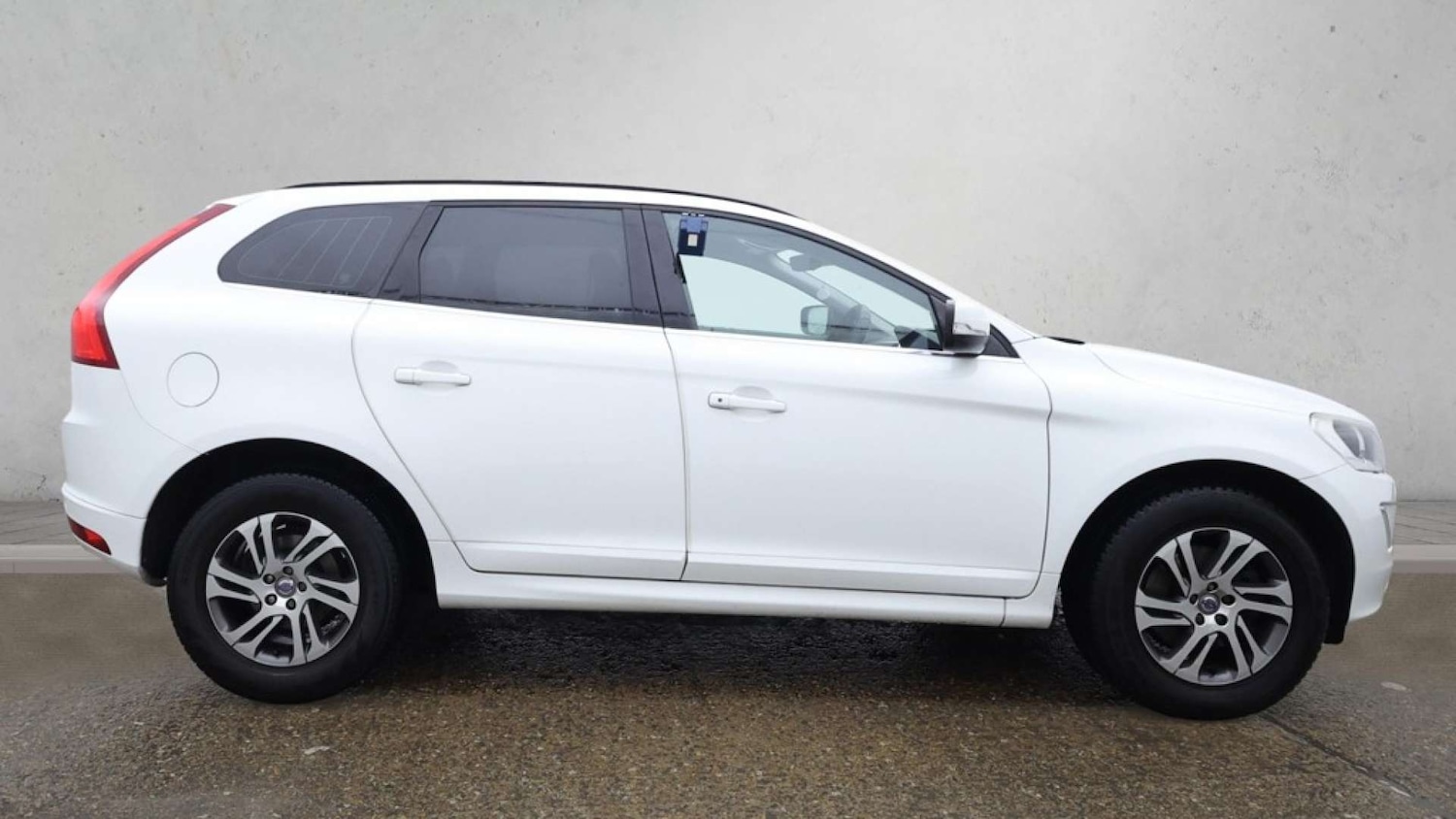 Used Volvo XC60 2015 for sale - 76972496: Photo 7