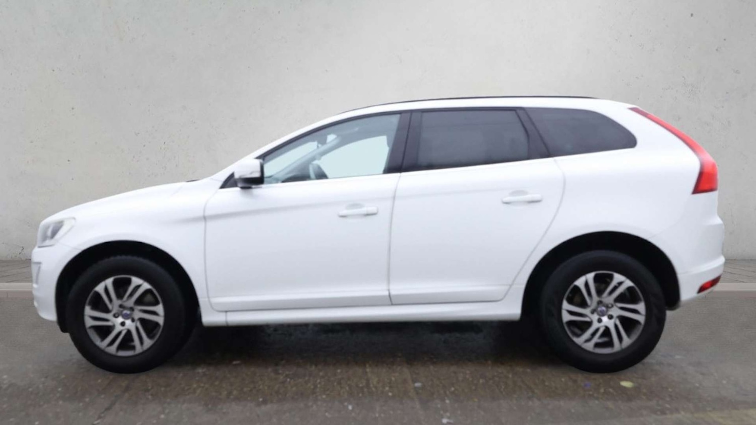 Used Volvo XC60 2015 for sale - 76972496: Photo 8