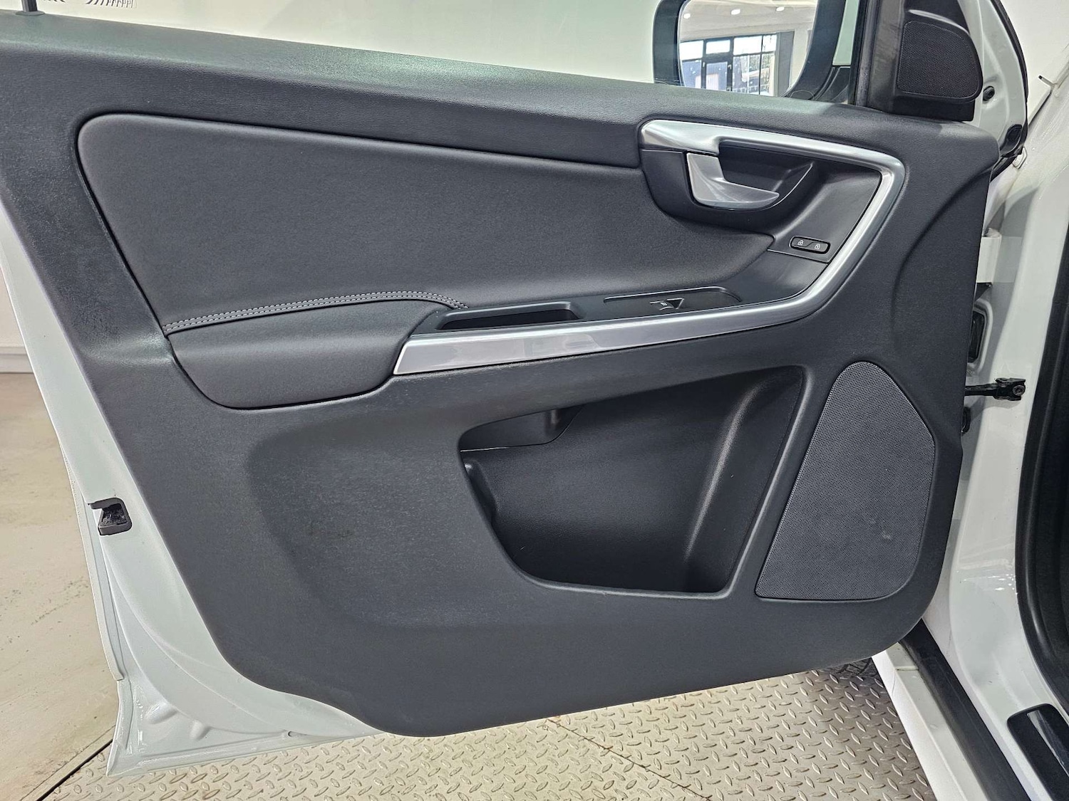 Used Volvo XC60 2015 for sale - 76972496: Photo 91